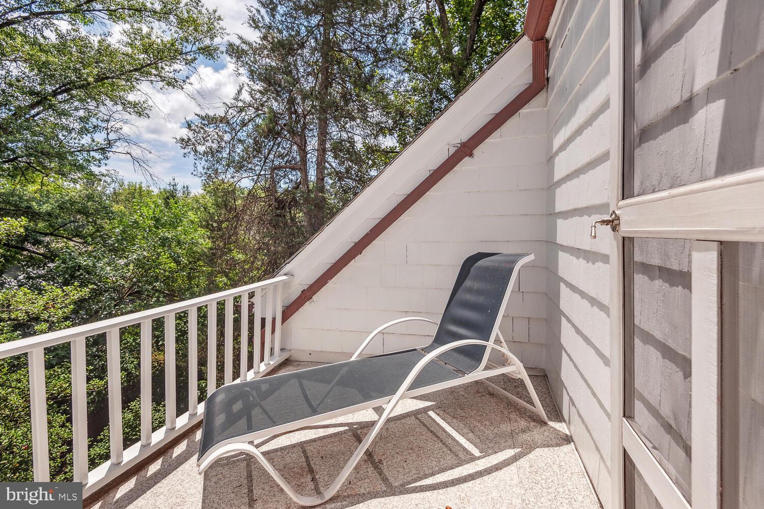 LOCUST HILL ESTATES - Residential