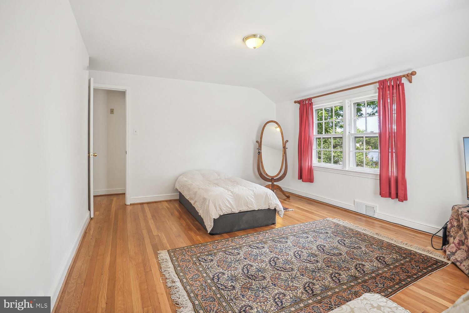 LOCUST HILL ESTATES - Residential