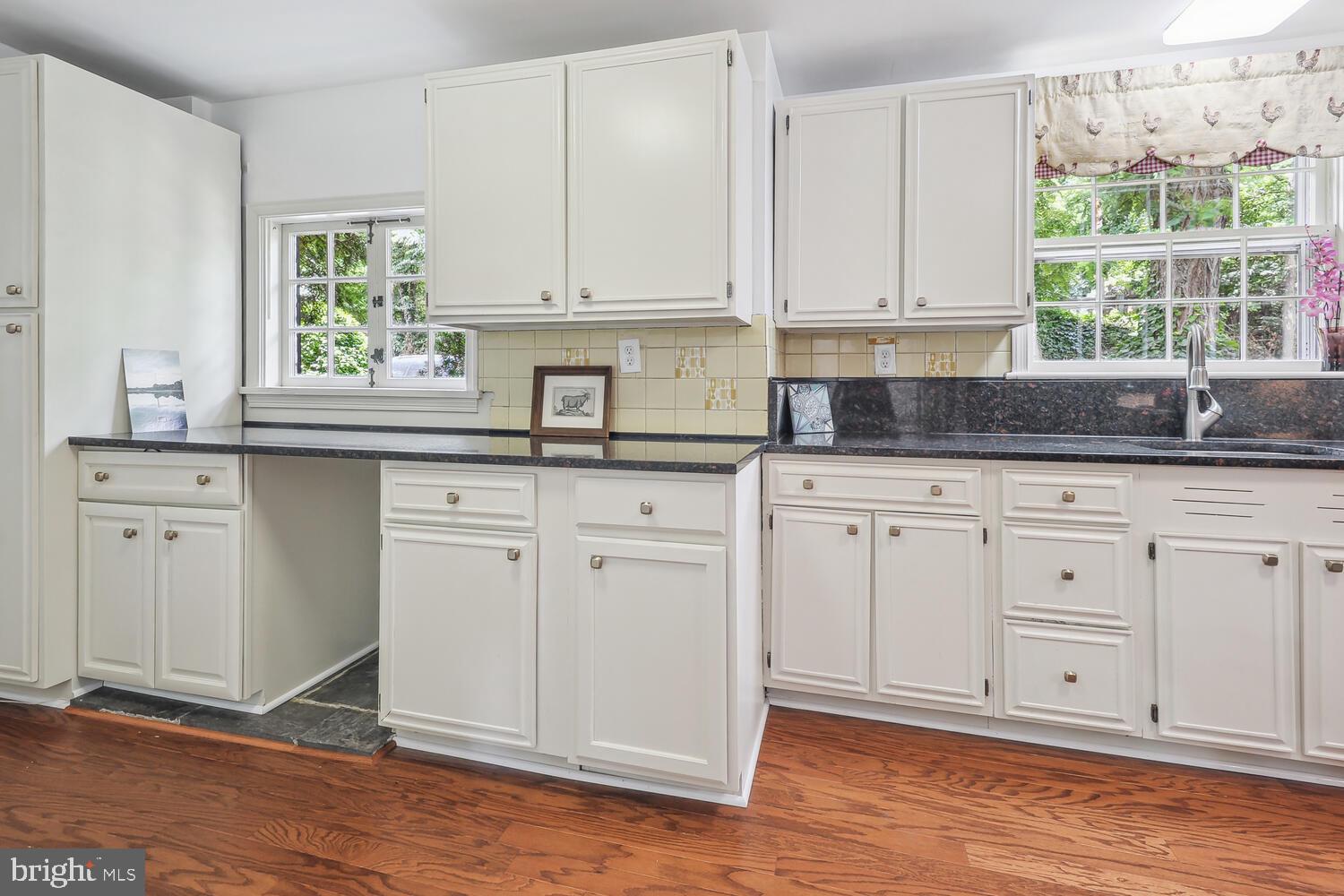 LOCUST HILL ESTATES - Residential