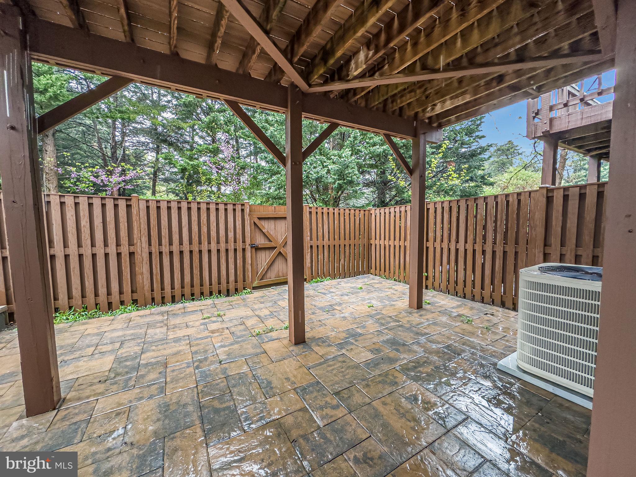 KINGSTOWNE - Residential