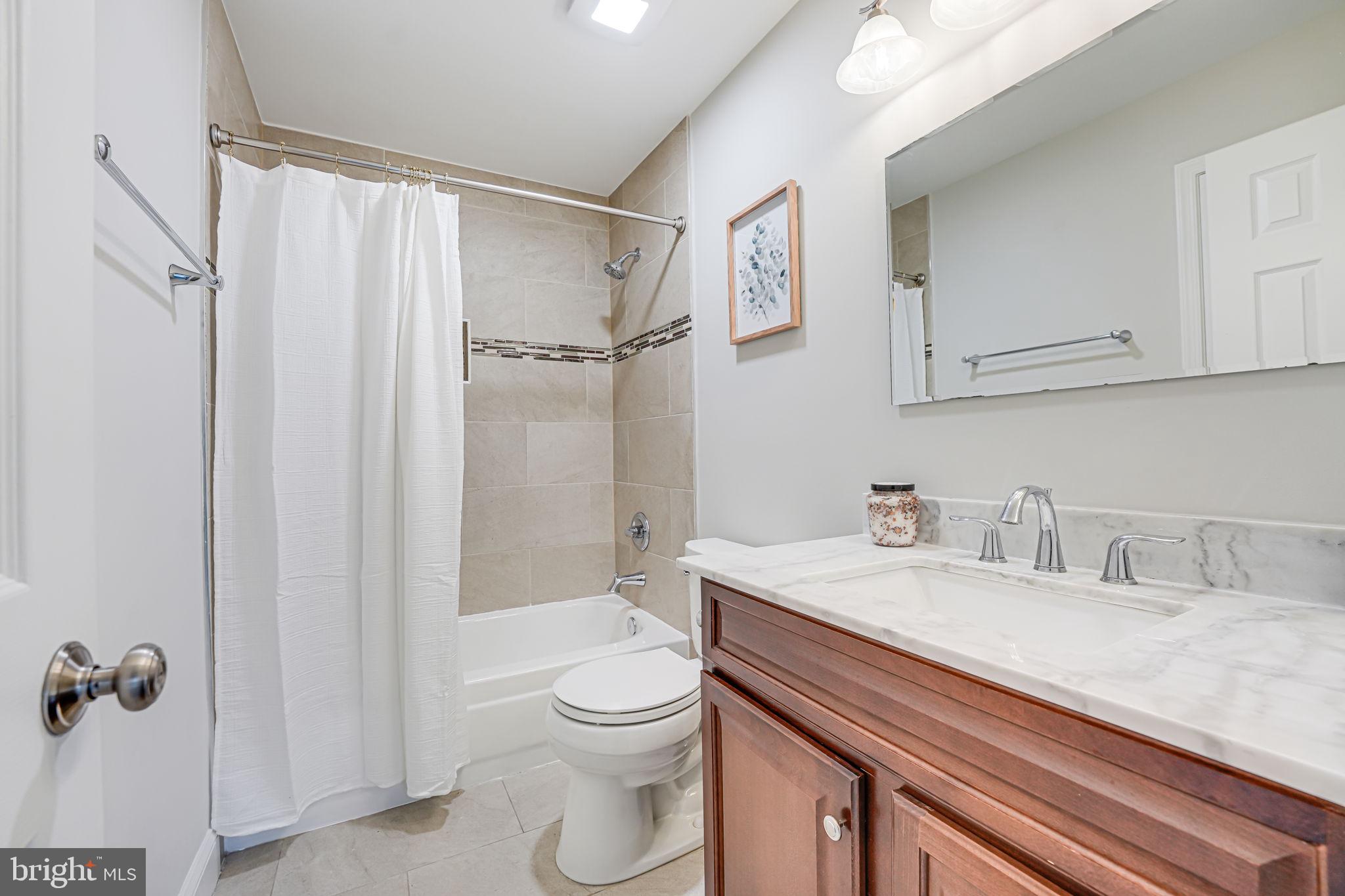 KINGSTOWNE - Residential