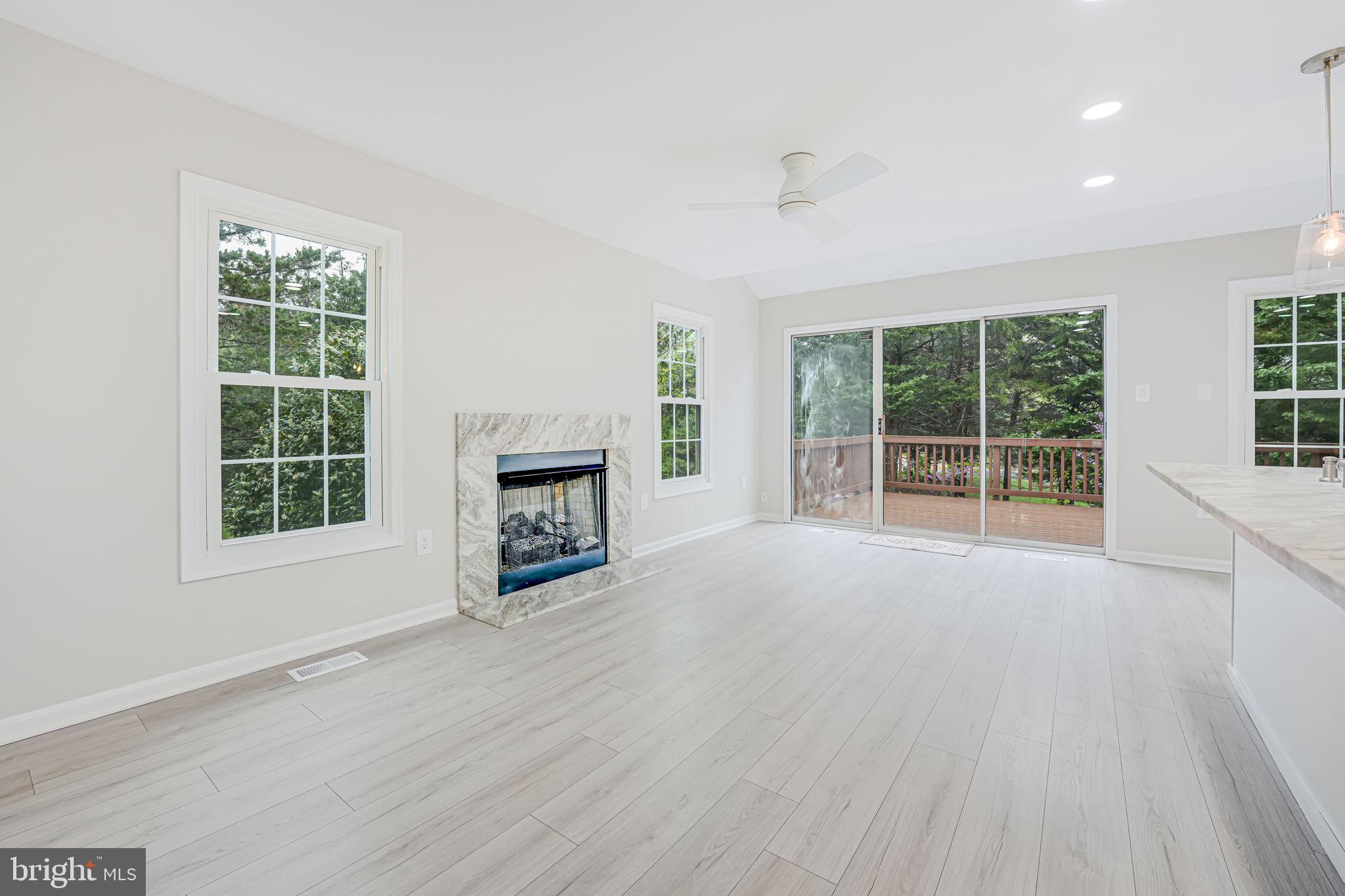 KINGSTOWNE - Residential