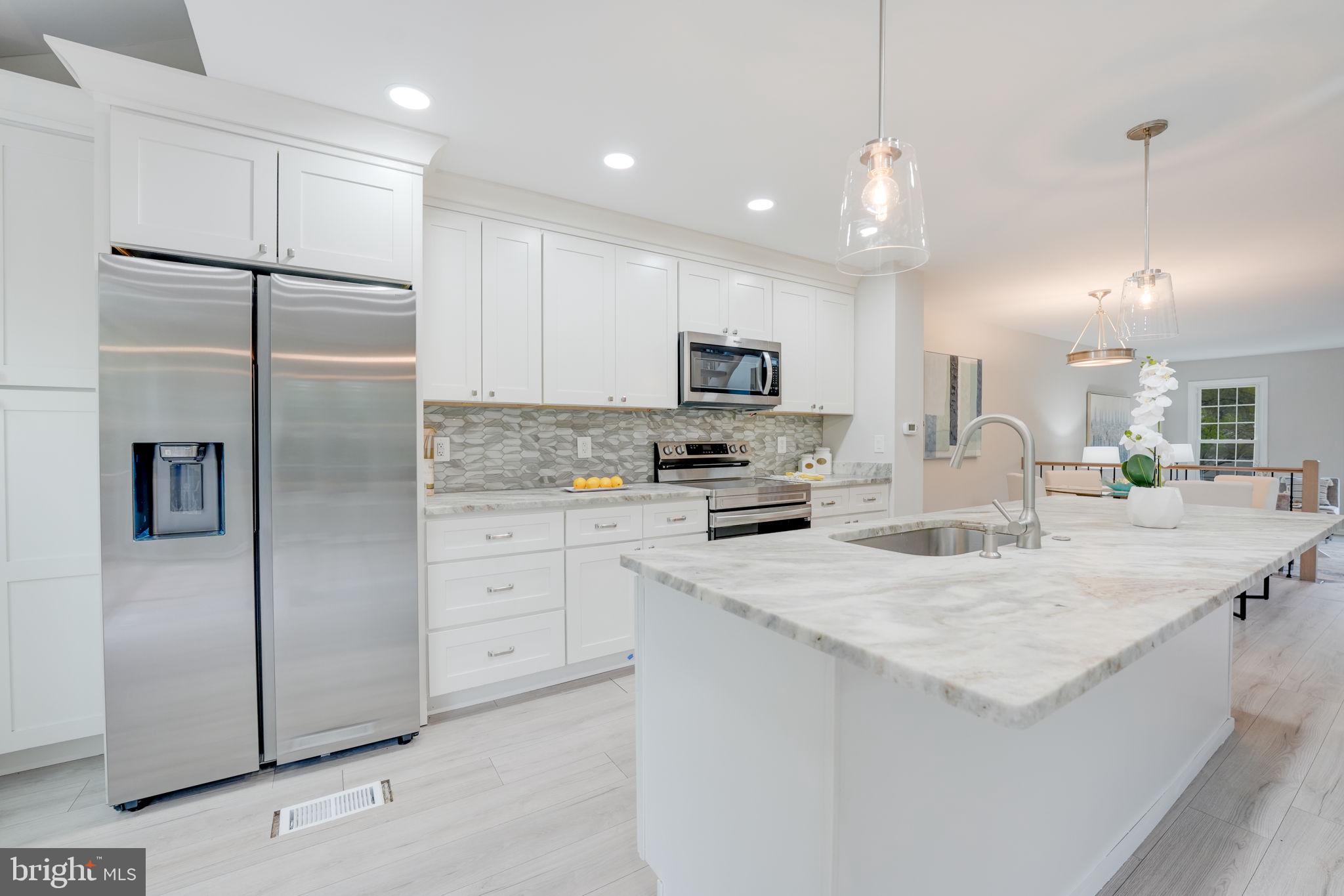 KINGSTOWNE - Residential