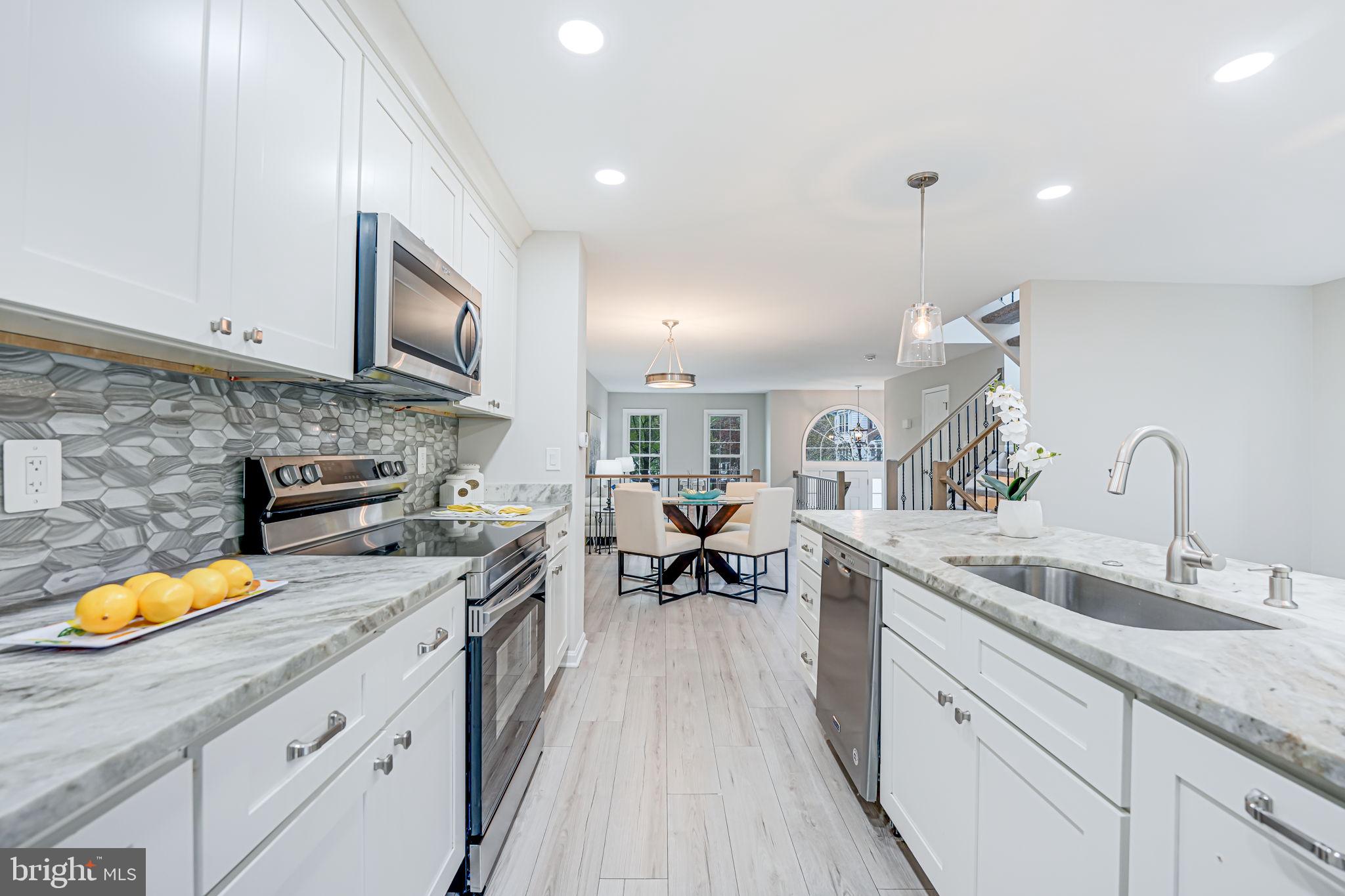 KINGSTOWNE - Residential