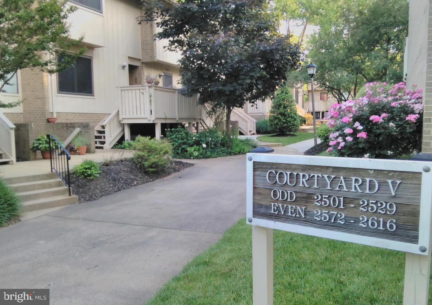 MOSBYS LANDING - Residential