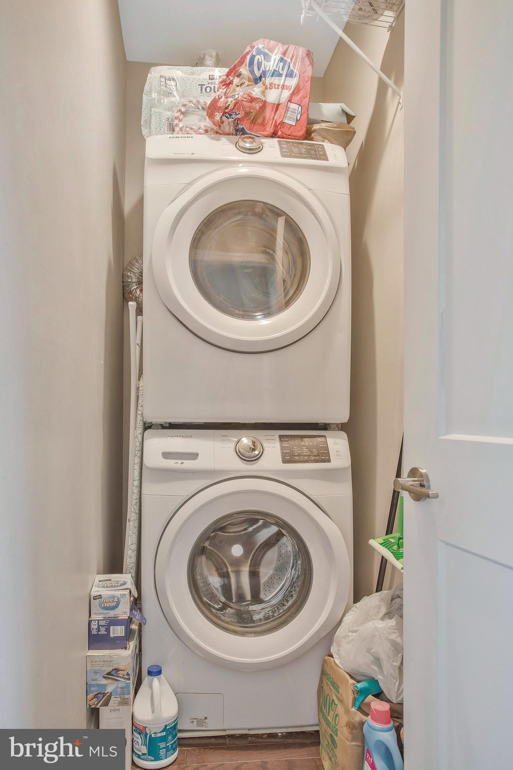 HAMPDEN HISTORIC DISTRICT - Residential