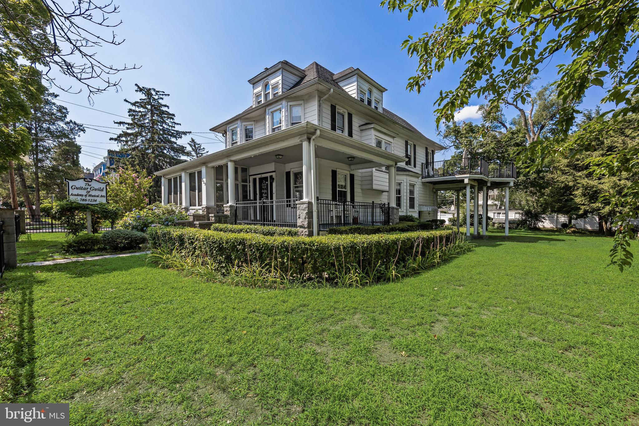 329 CINNAMINSON AVENUE