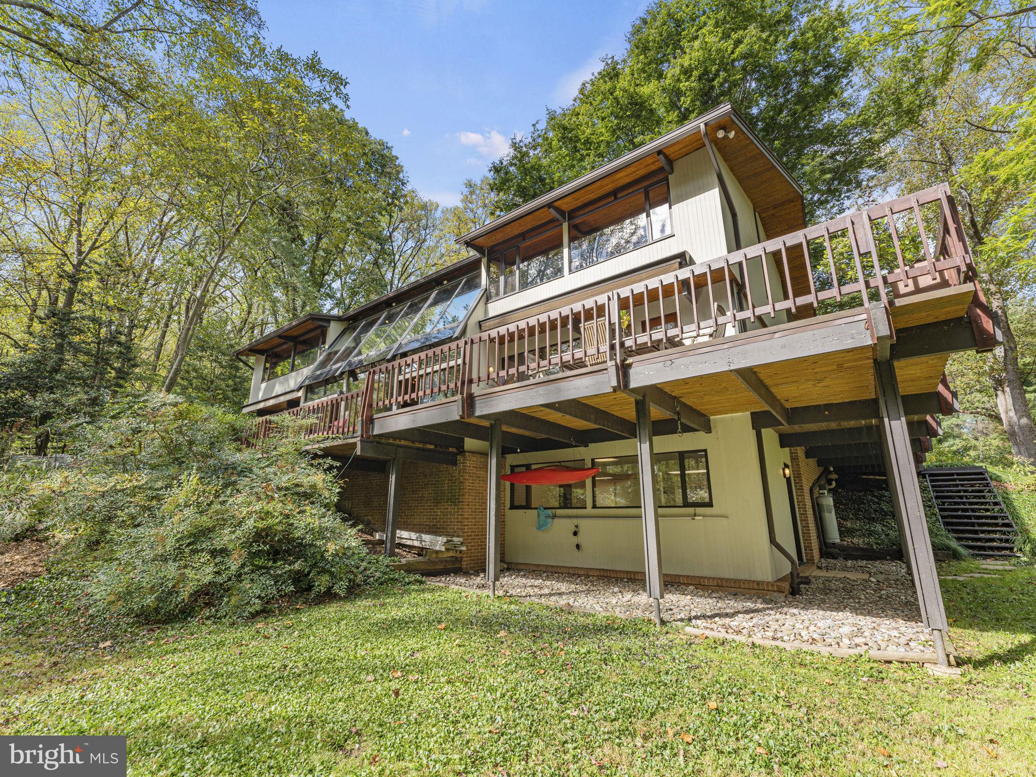 POTOMAC OUTSIDE - Residential