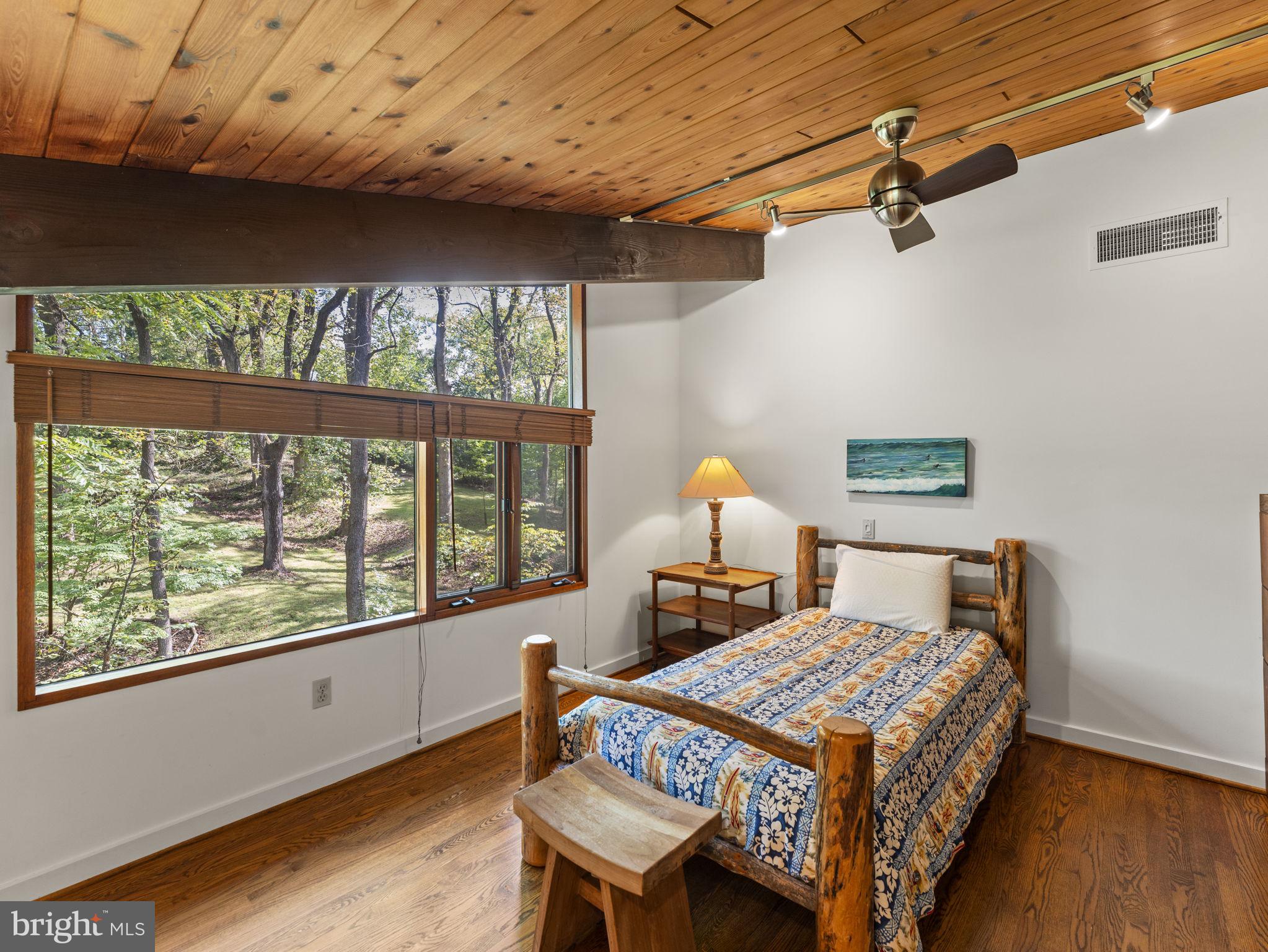 POTOMAC OUTSIDE - Residential