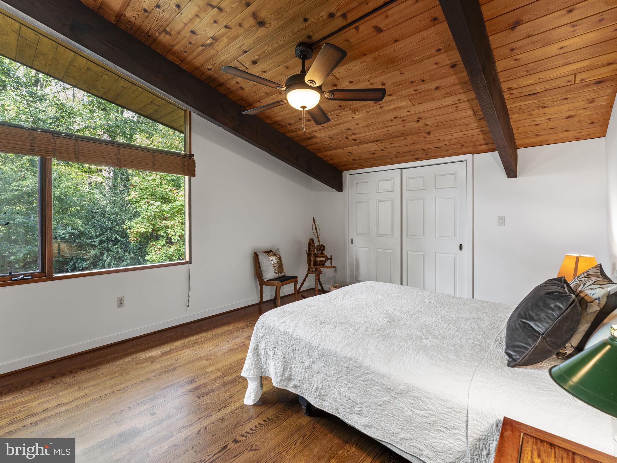 POTOMAC OUTSIDE - Residential