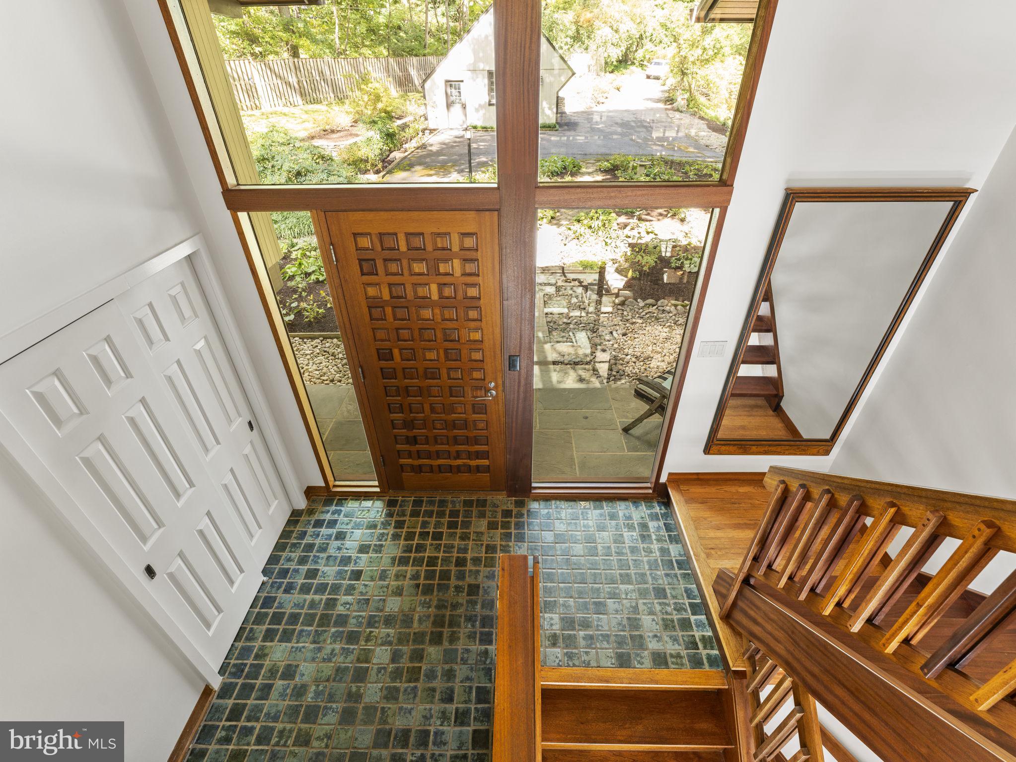 POTOMAC OUTSIDE - Residential