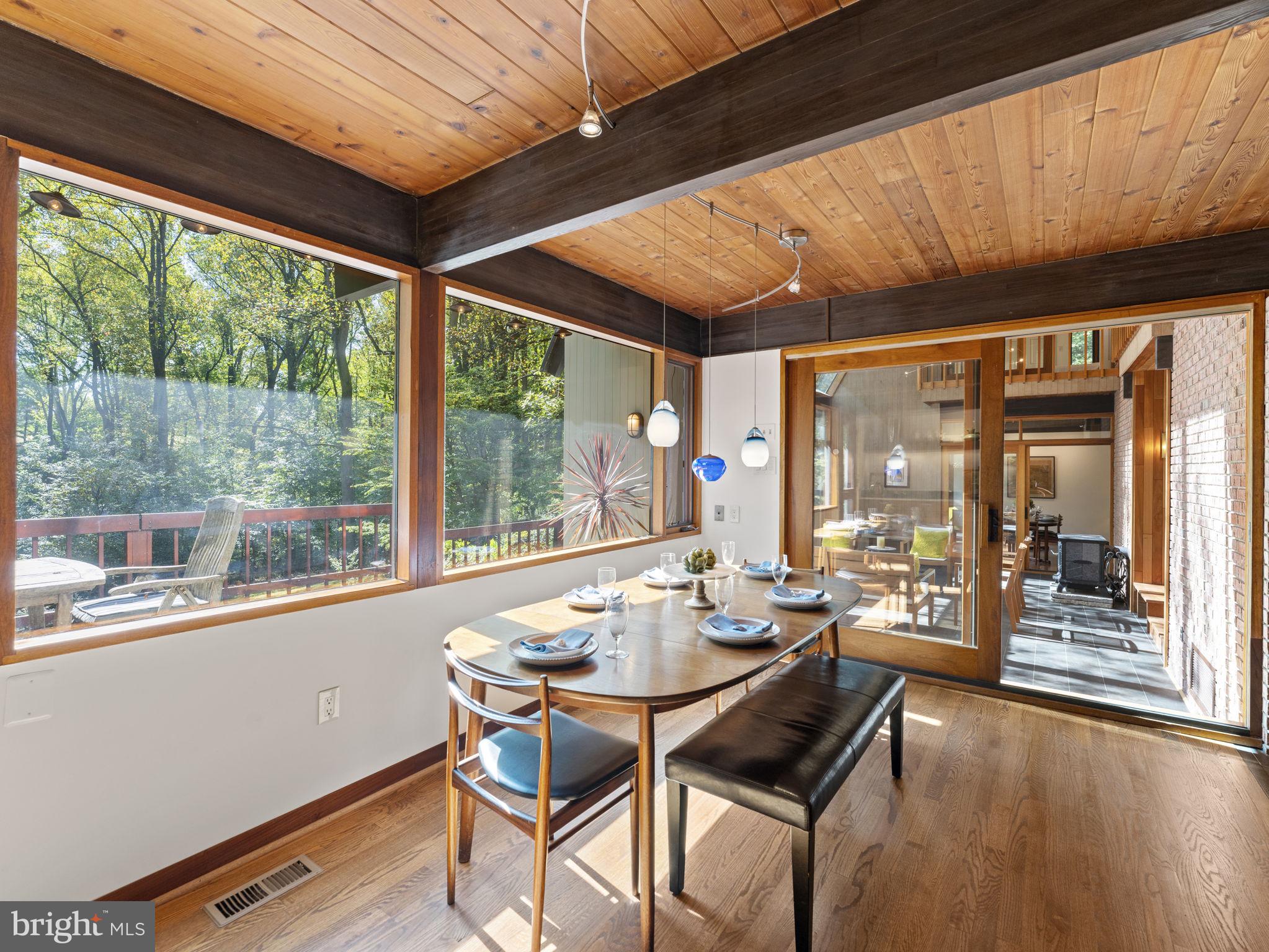 POTOMAC OUTSIDE - Residential