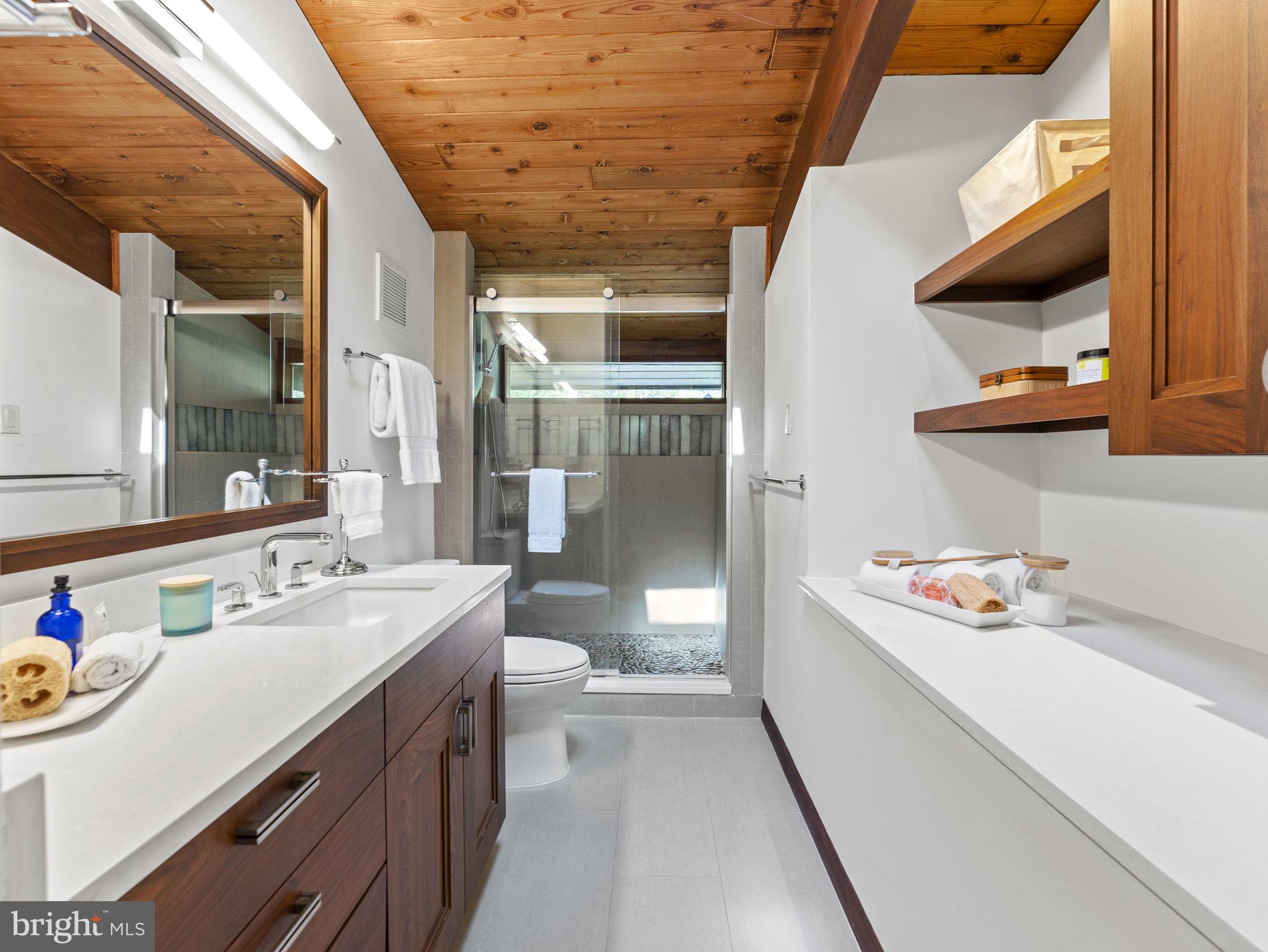 POTOMAC OUTSIDE - Residential