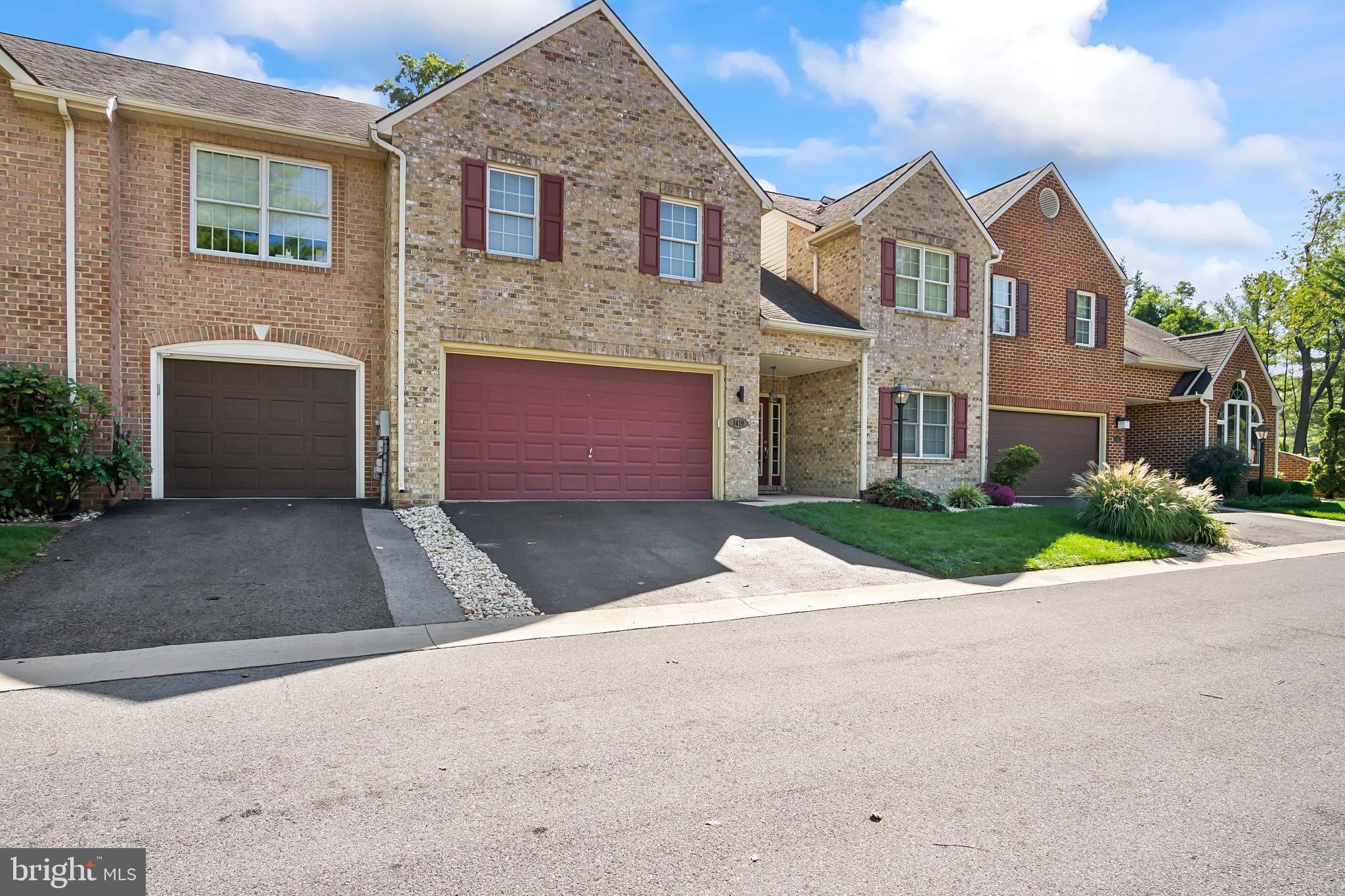 NORTH GATE TOWNE HOMES - Residential