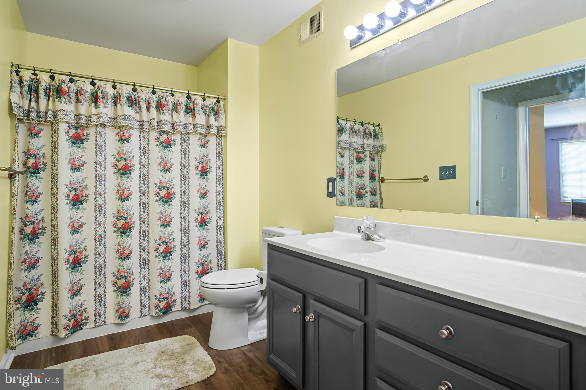 NORTH GATE TOWNE HOMES - Residential