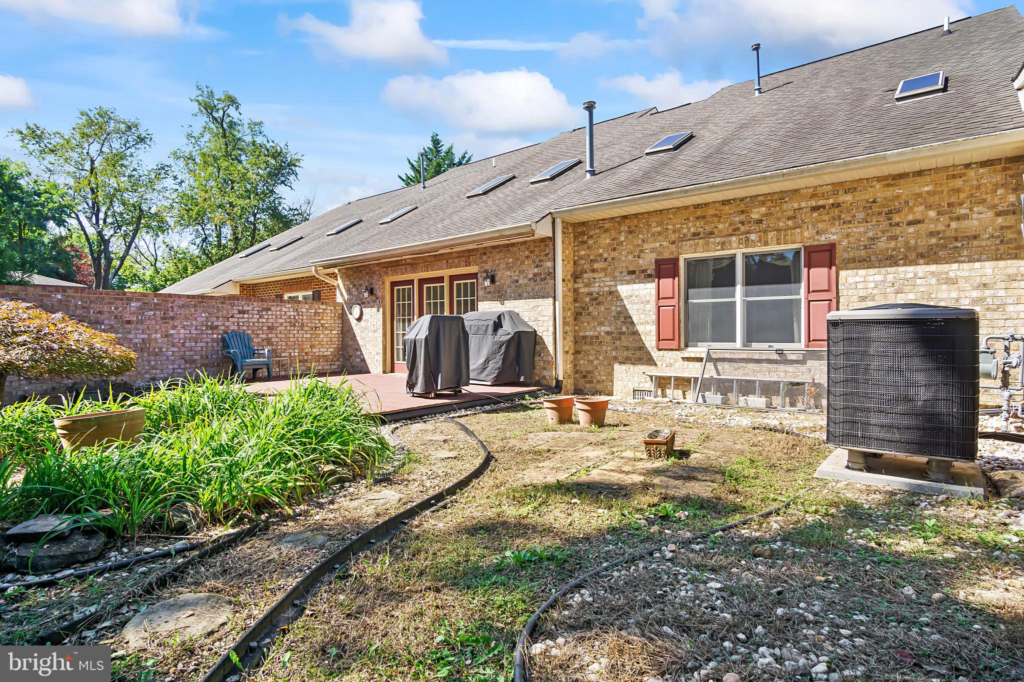 NORTH GATE TOWNE HOMES - Residential