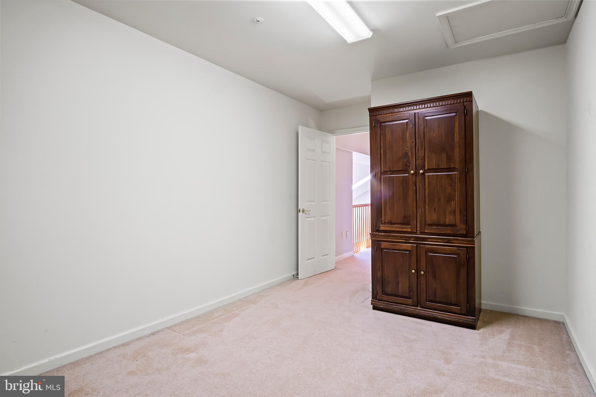 NORTH GATE TOWNE HOMES - Residential