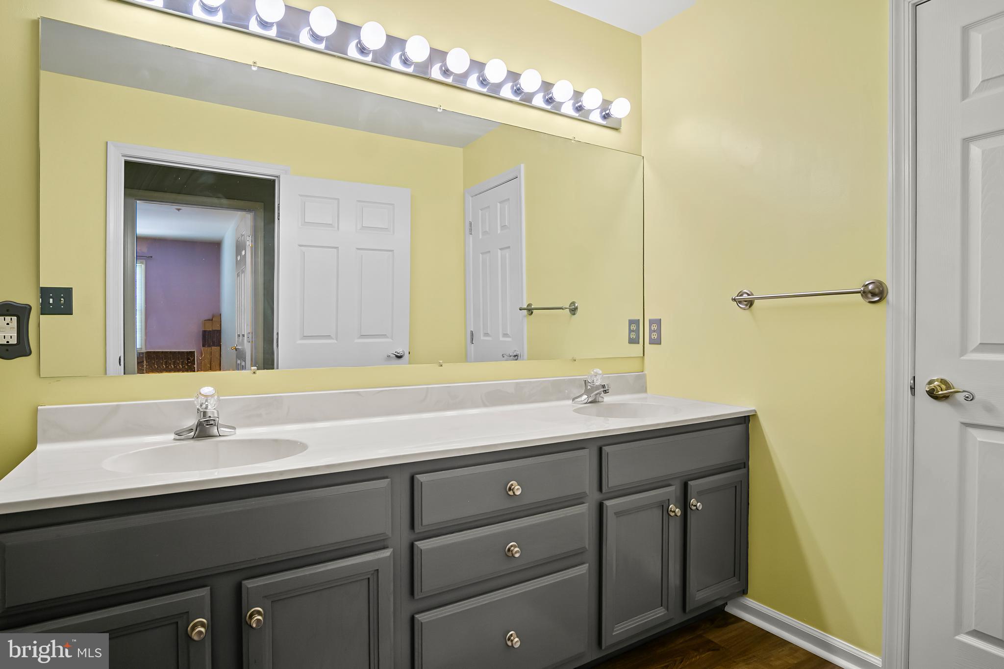 NORTH GATE TOWNE HOMES - Residential