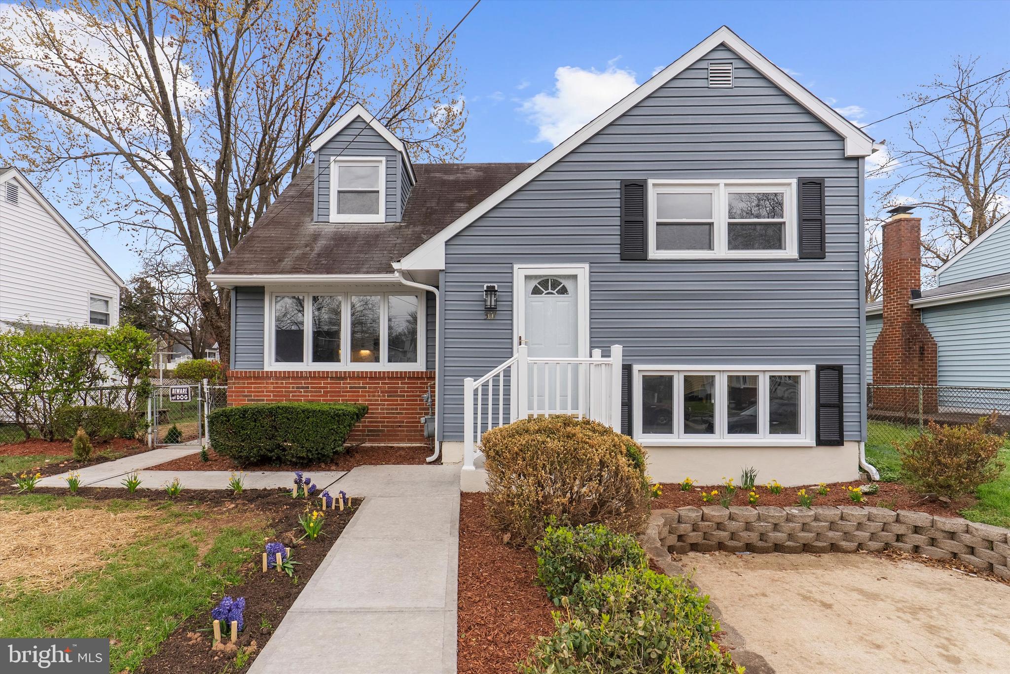 307 OXFORD DRIVE