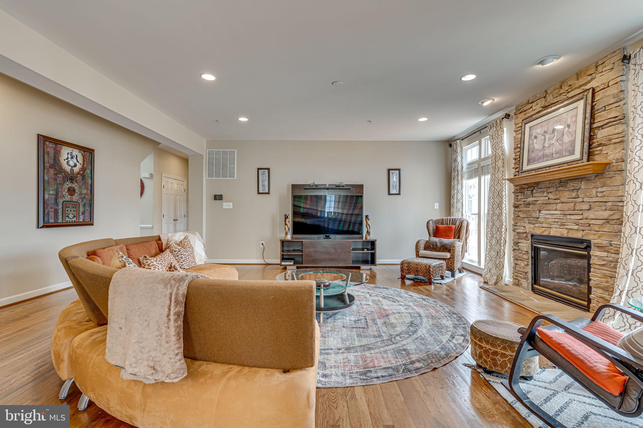 CROSS CREEK CLUB - Residential