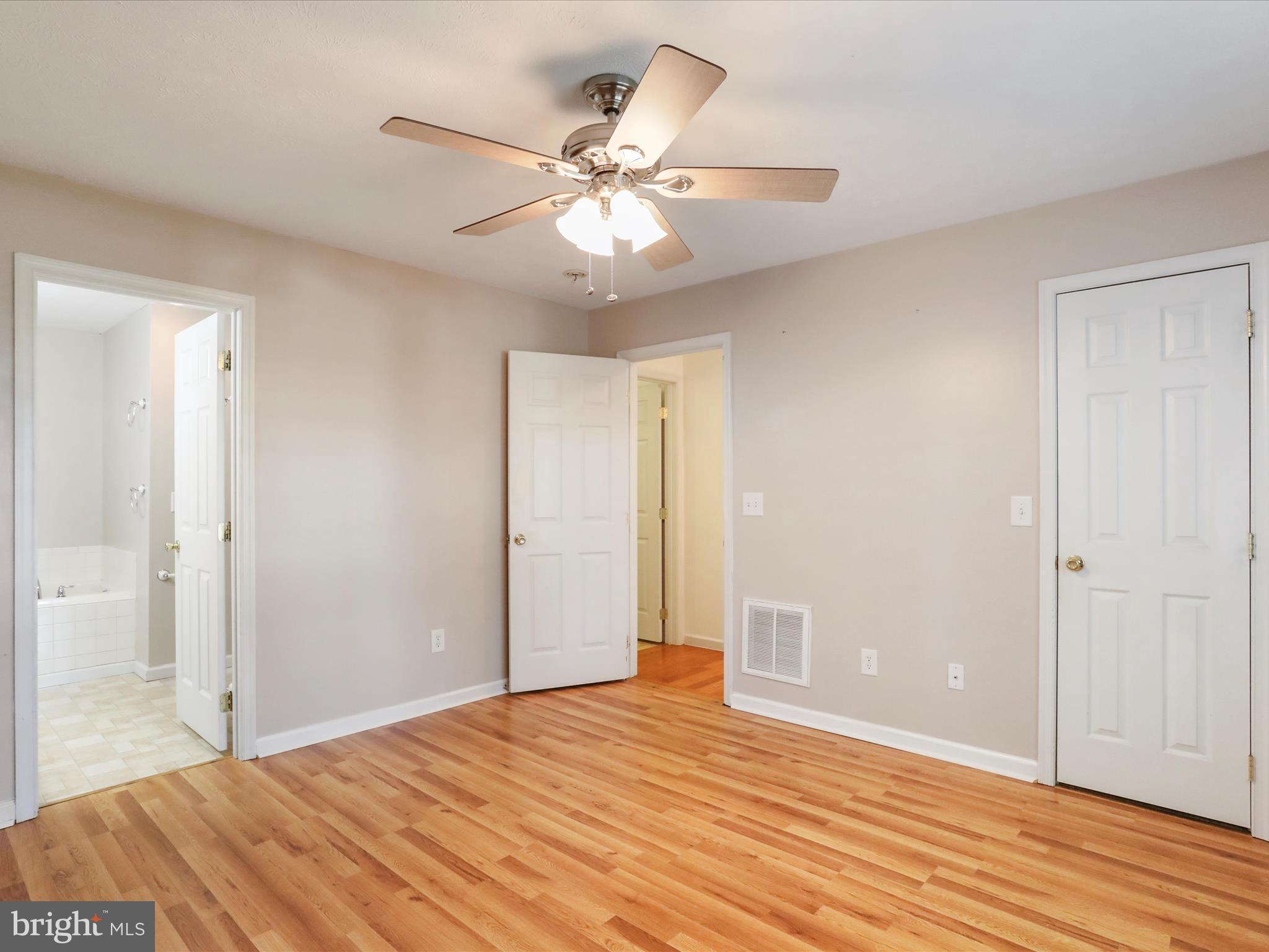 MIDDLE CREEK - Residential