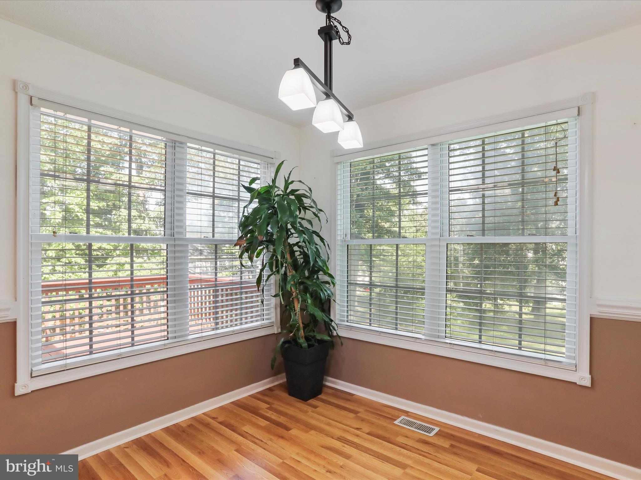 MIDDLE CREEK - Residential