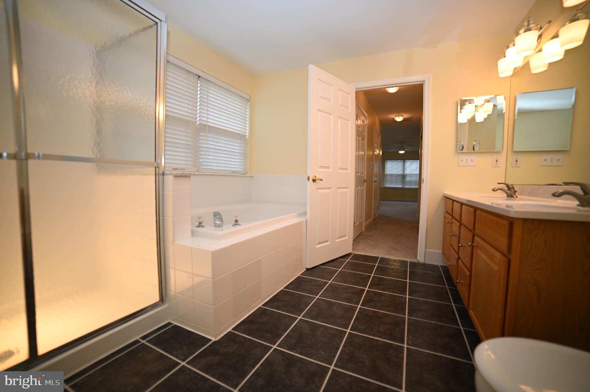 GREENBRIAR - Residential Lease