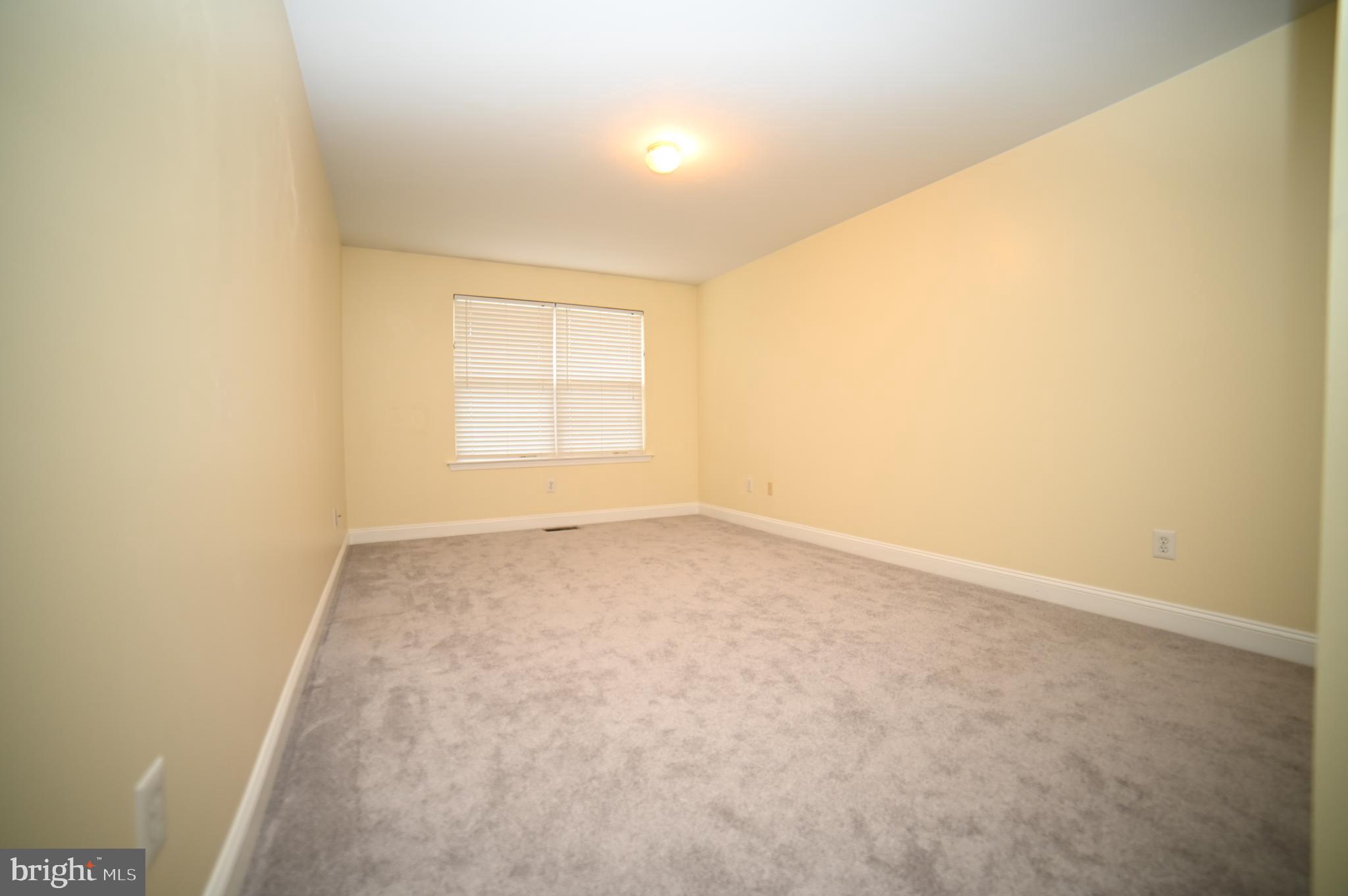 GREENBRIAR - Residential Lease