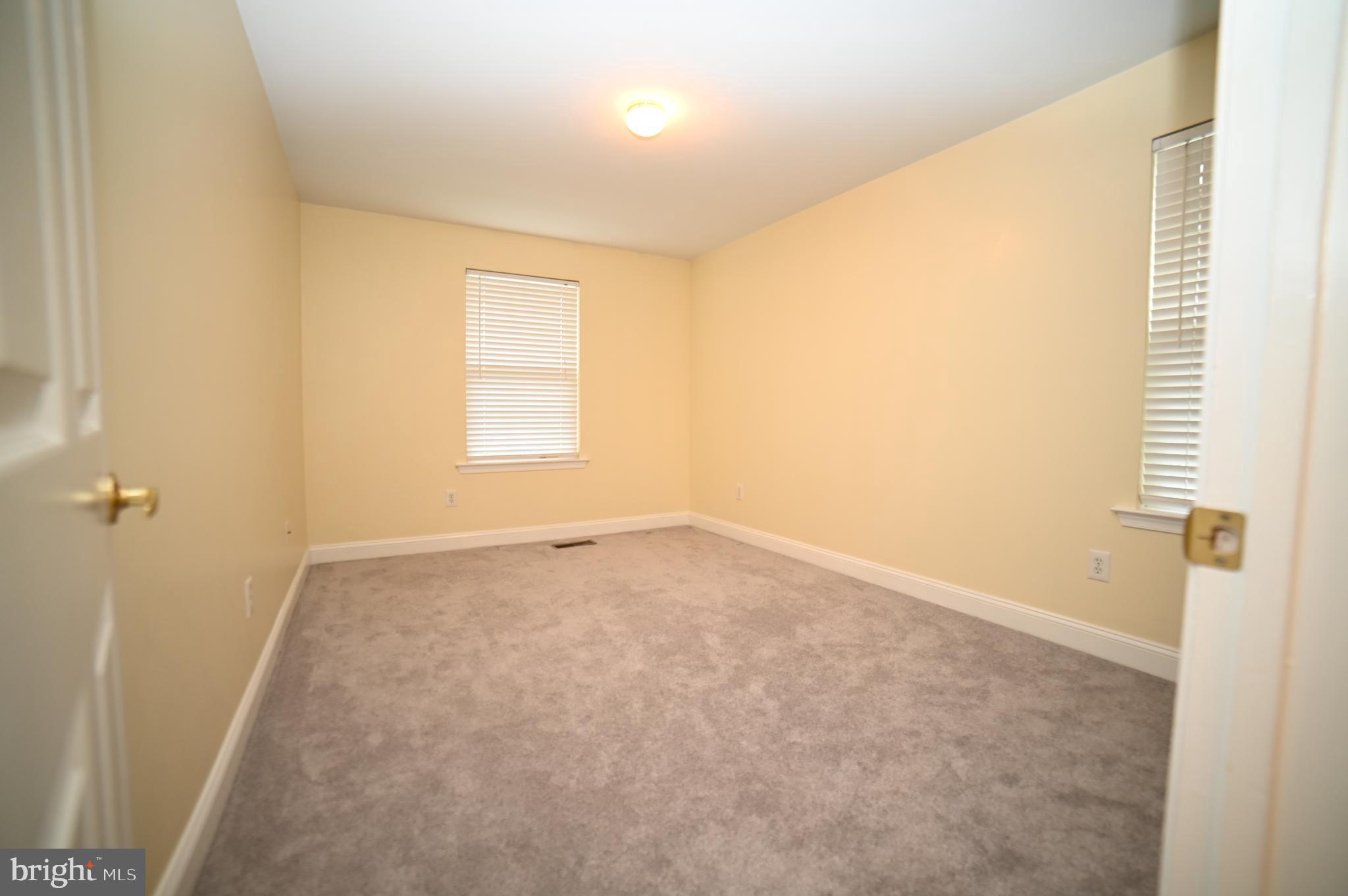 GREENBRIAR - Residential Lease