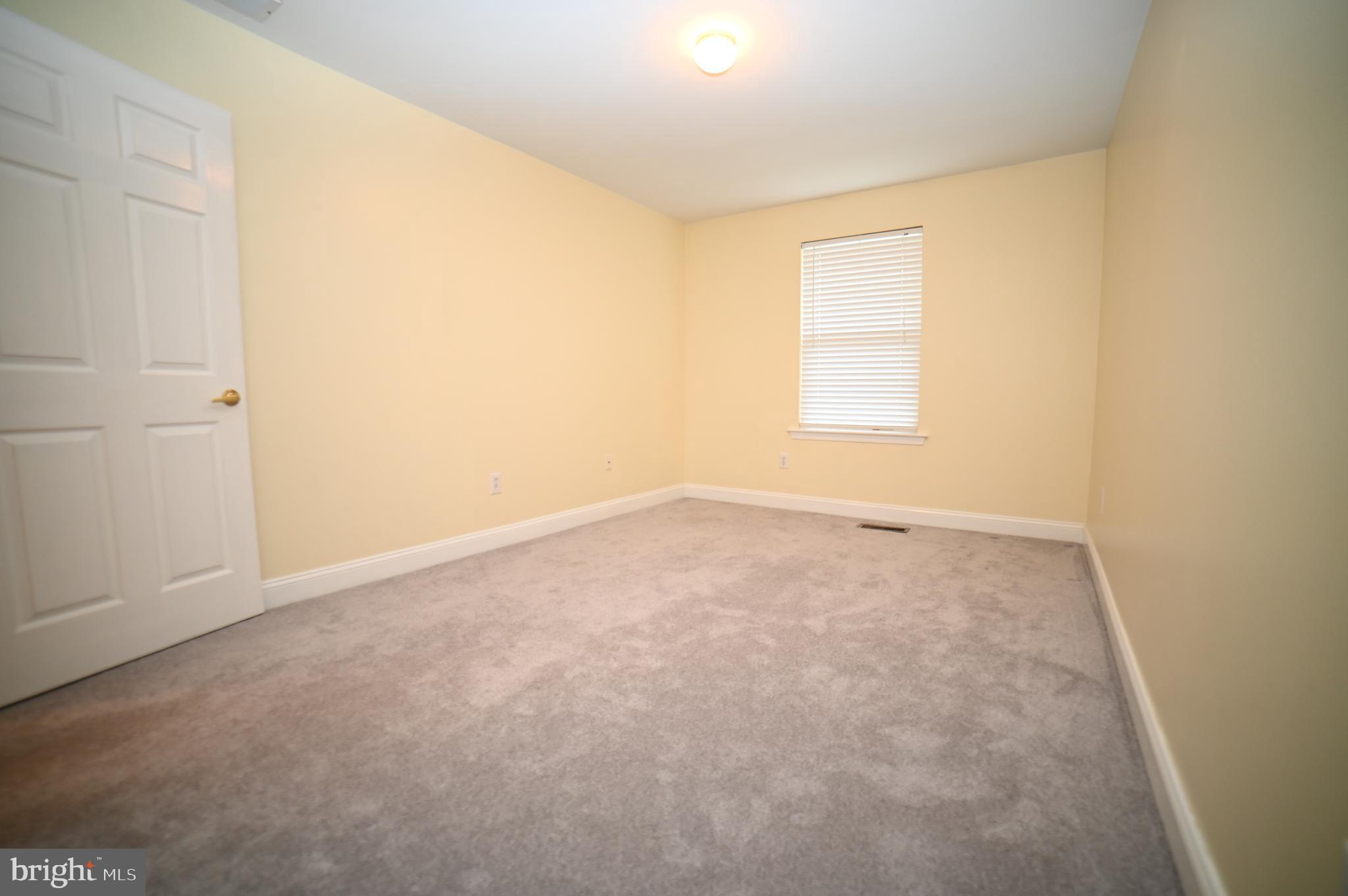 GREENBRIAR - Residential Lease