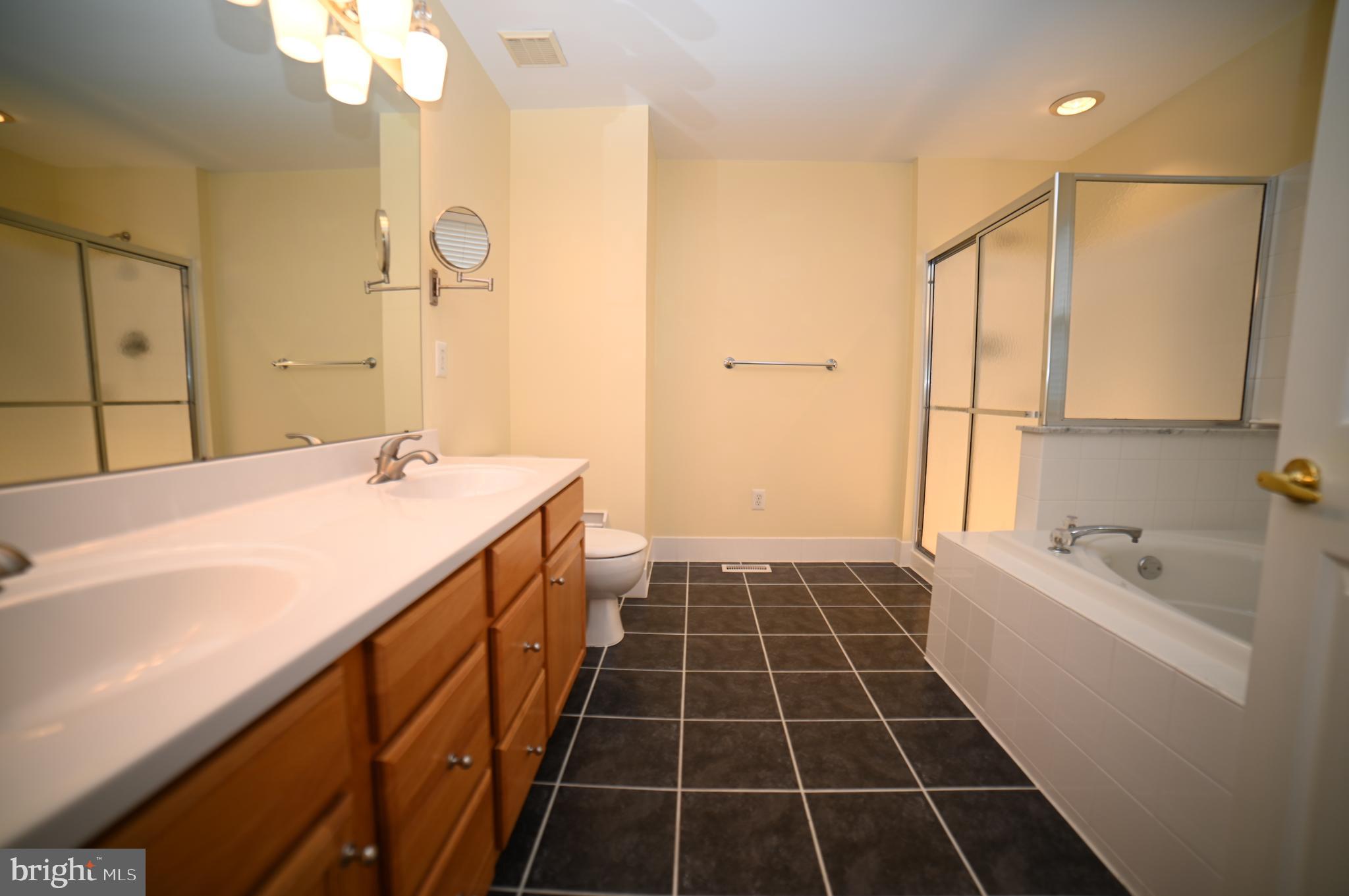 GREENBRIAR - Residential Lease