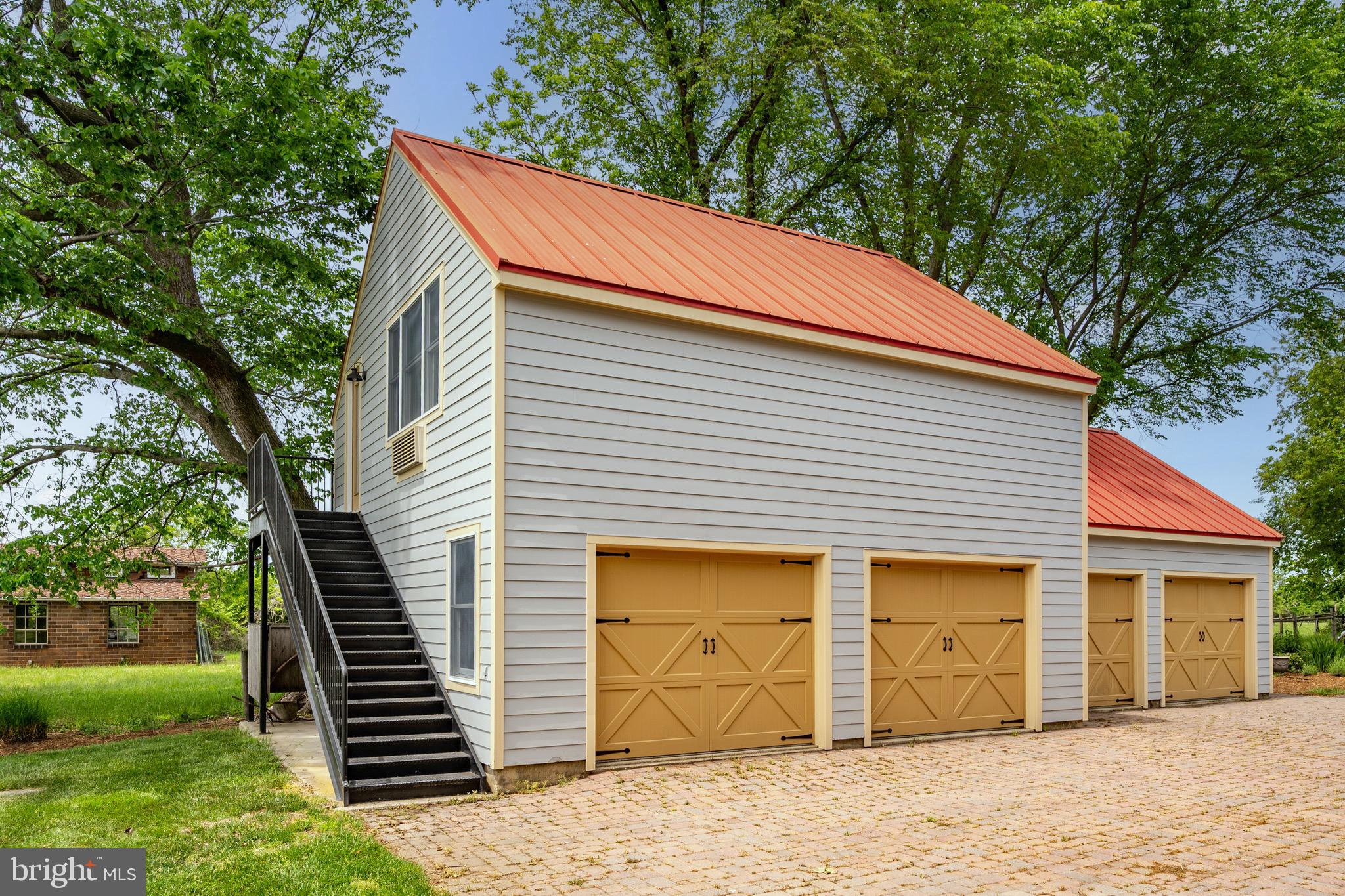 PIONEER POINT - Residential