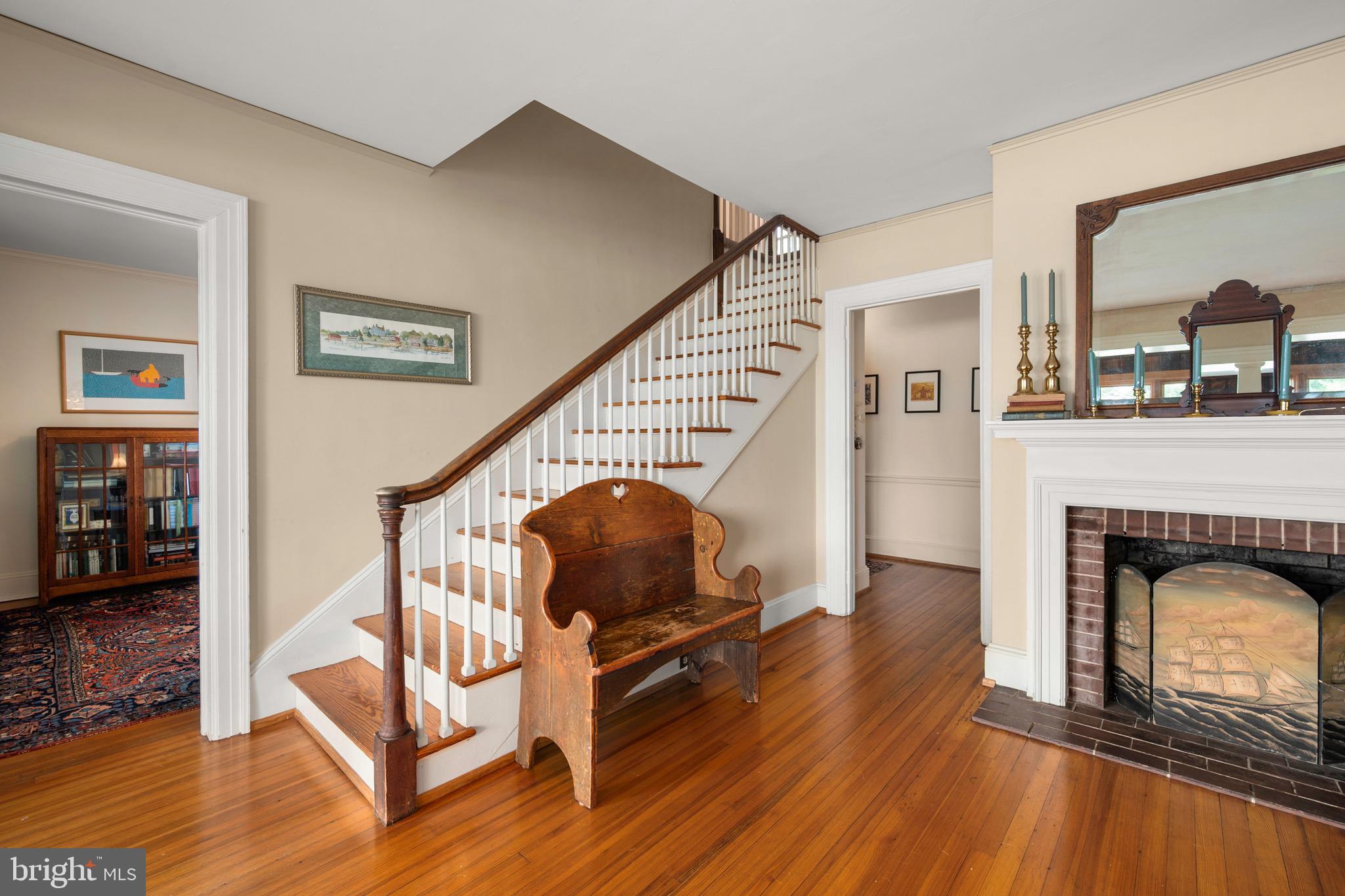 PIONEER POINT - Residential