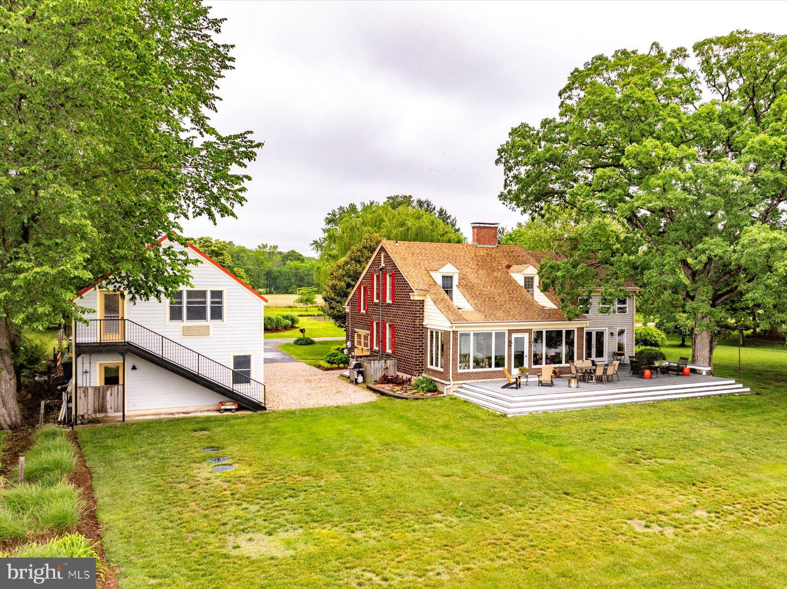 PIONEER POINT - Residential