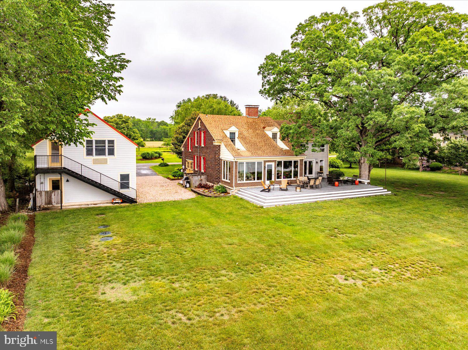 PIONEER POINT - Residential