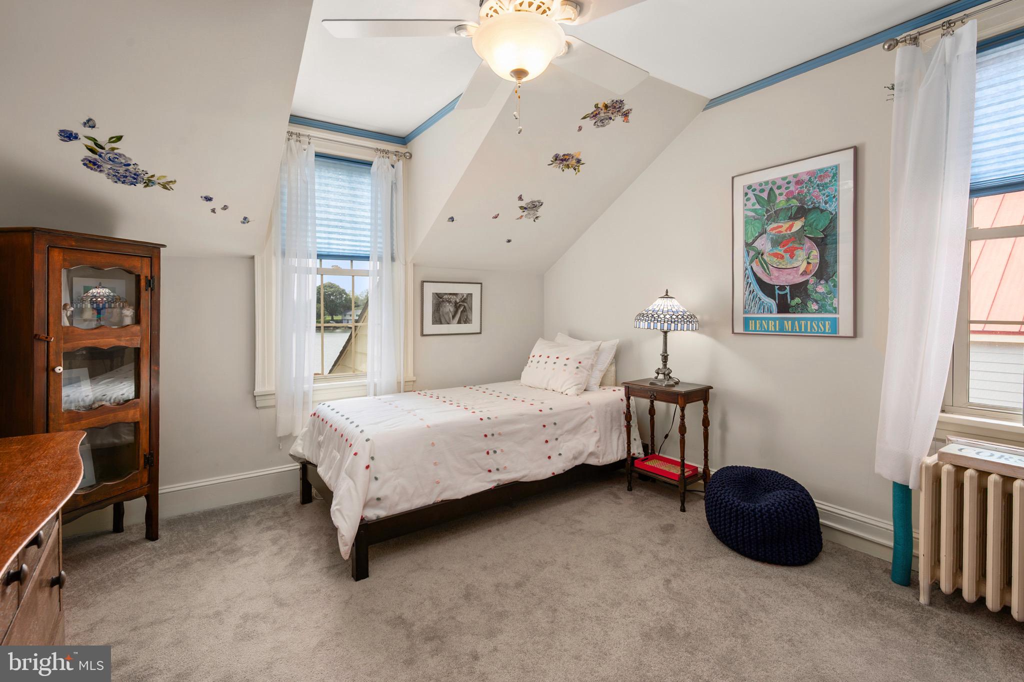 PIONEER POINT - Residential