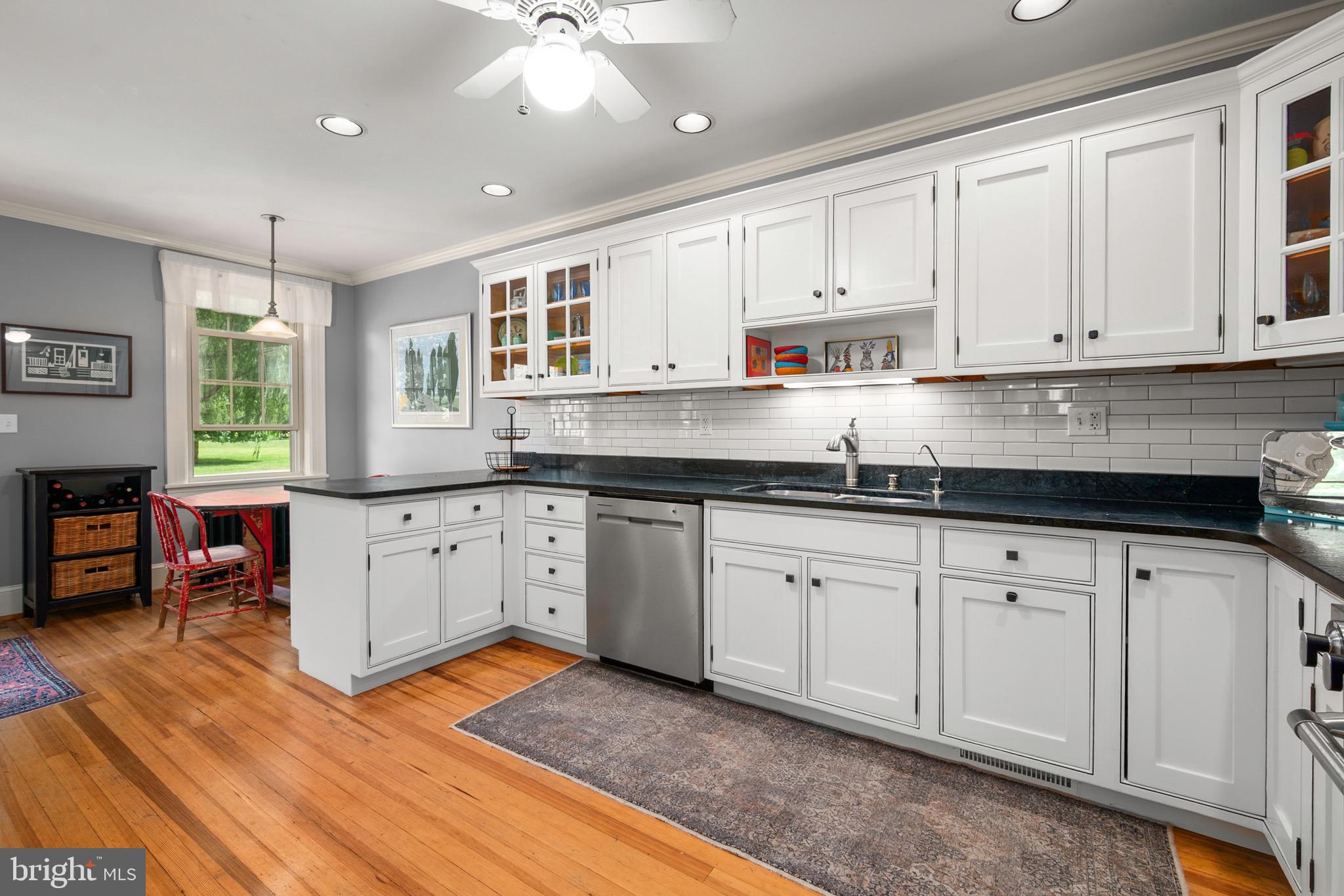 PIONEER POINT - Residential