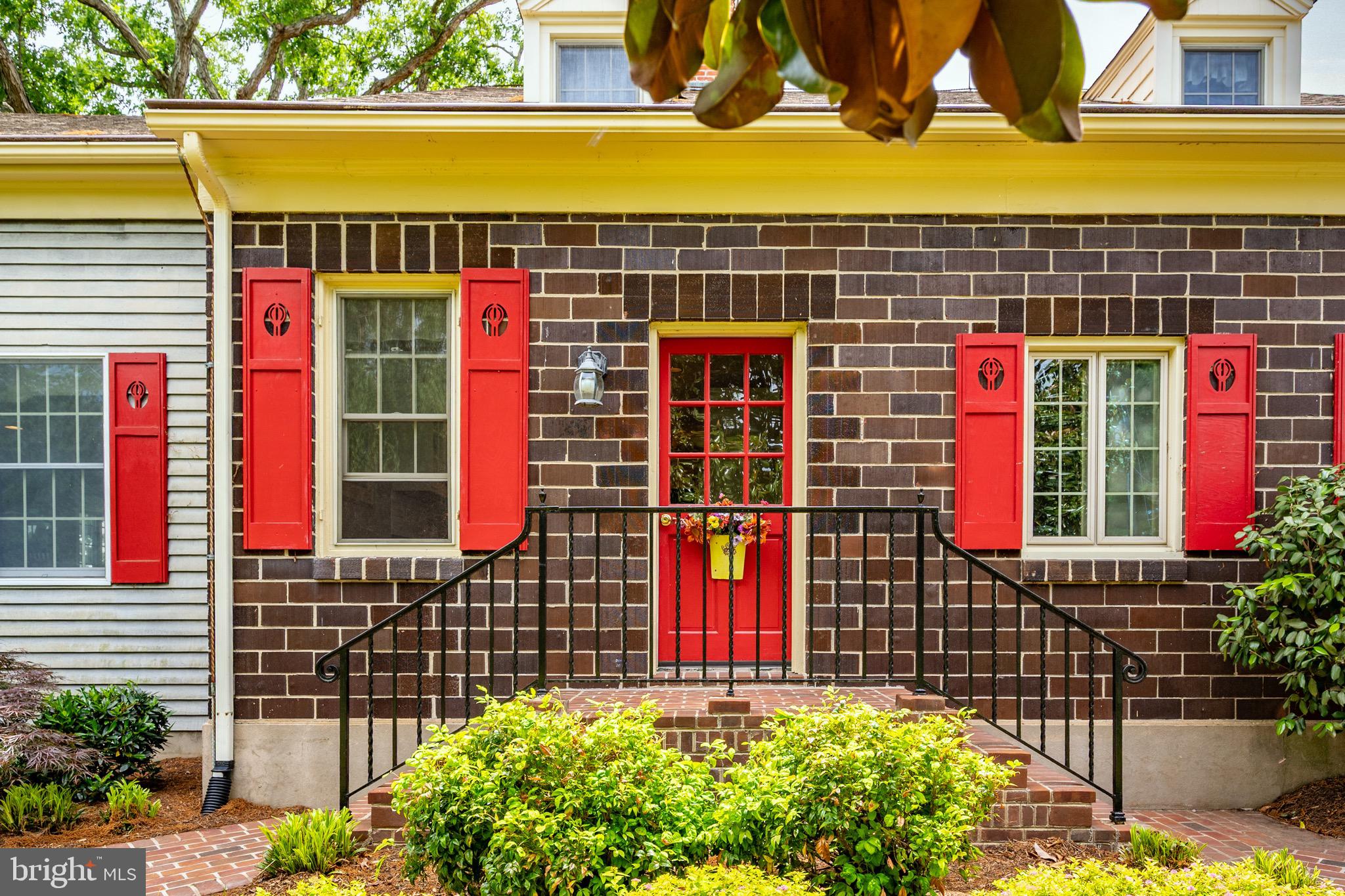 PIONEER POINT - Residential