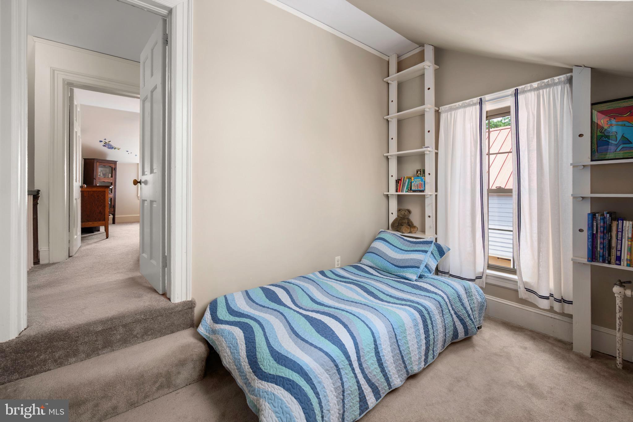 PIONEER POINT - Residential