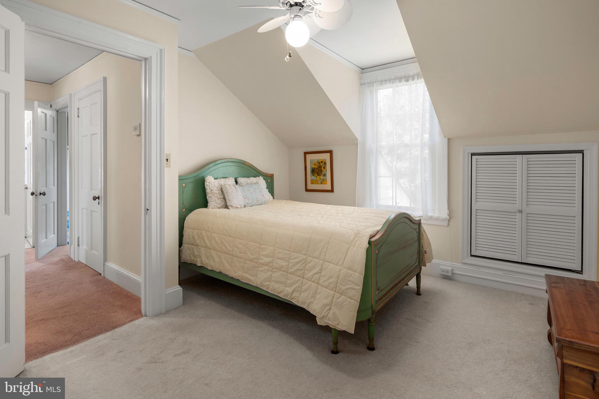 PIONEER POINT - Residential