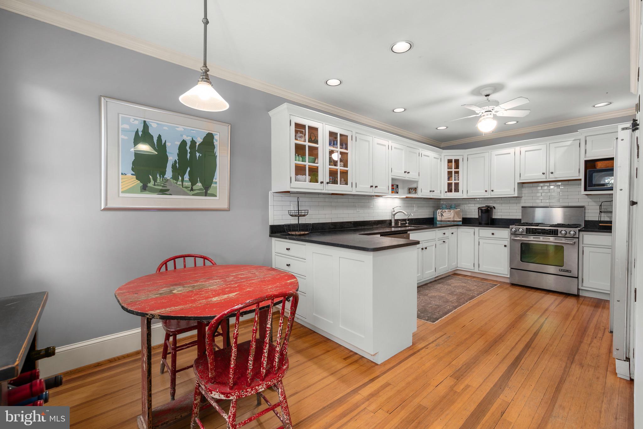 PIONEER POINT - Residential