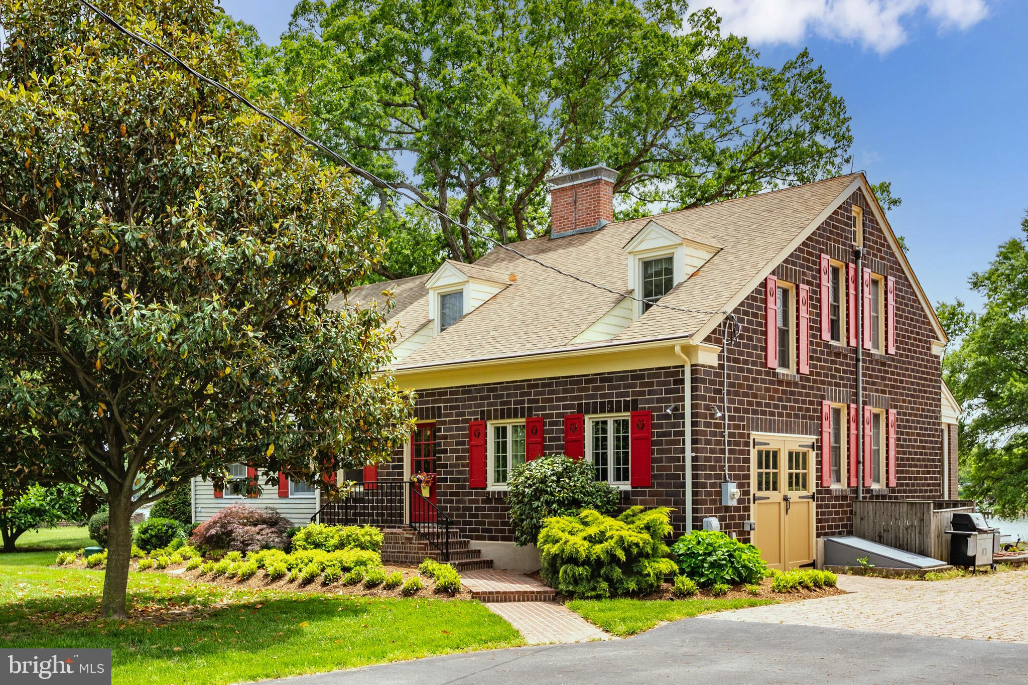 PIONEER POINT - Residential