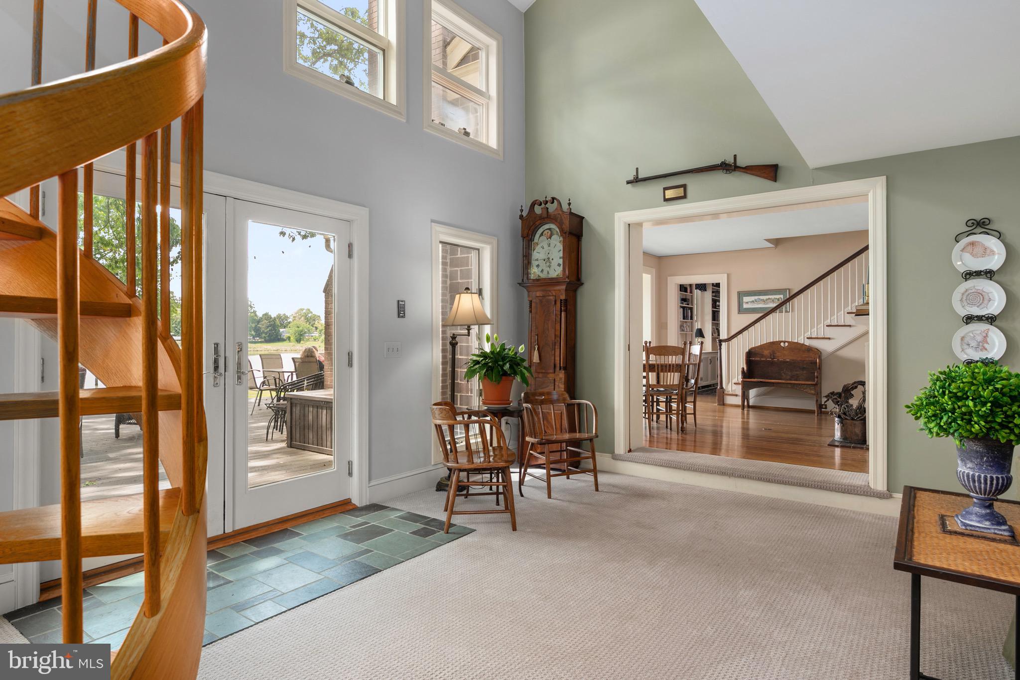 PIONEER POINT - Residential