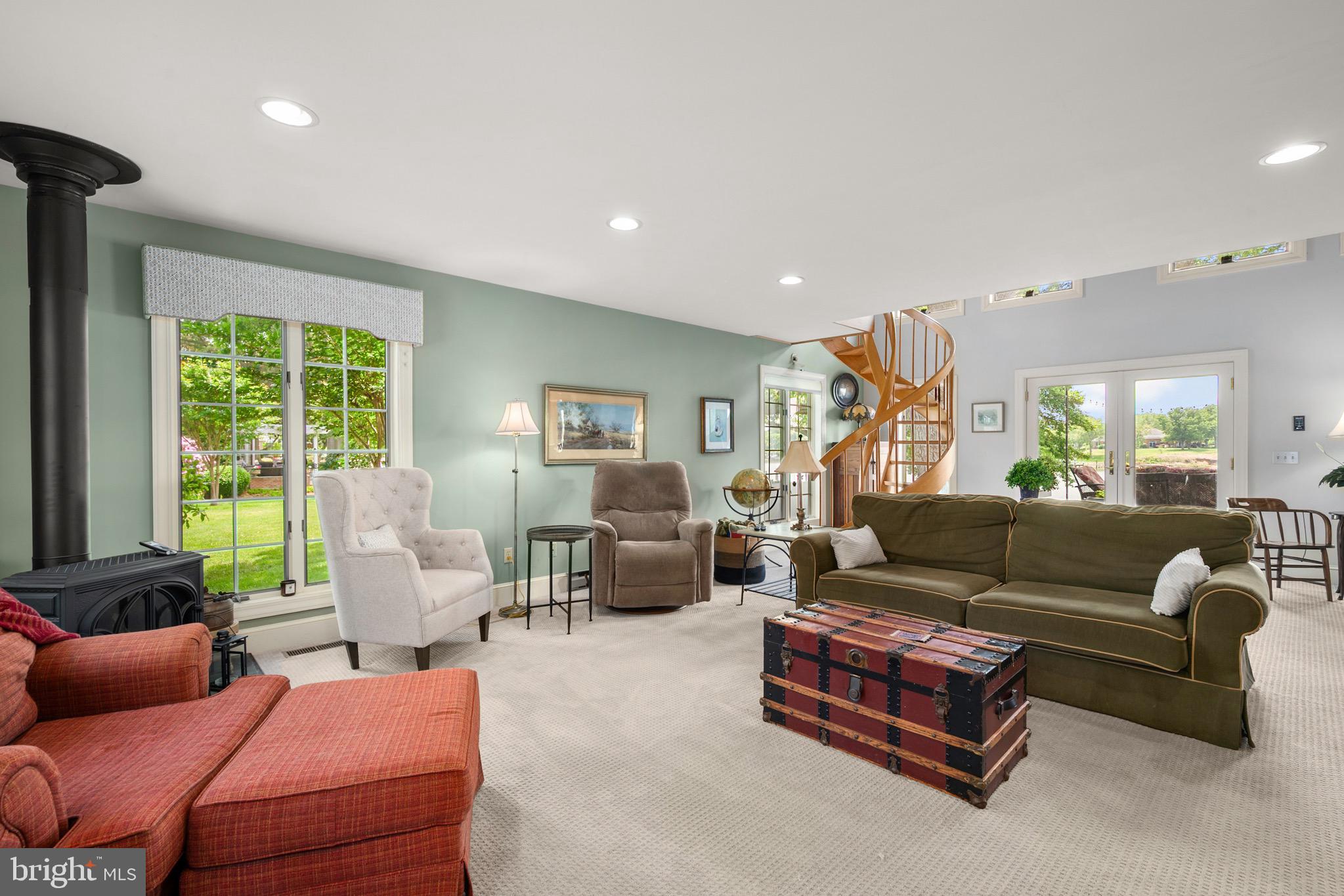 PIONEER POINT - Residential