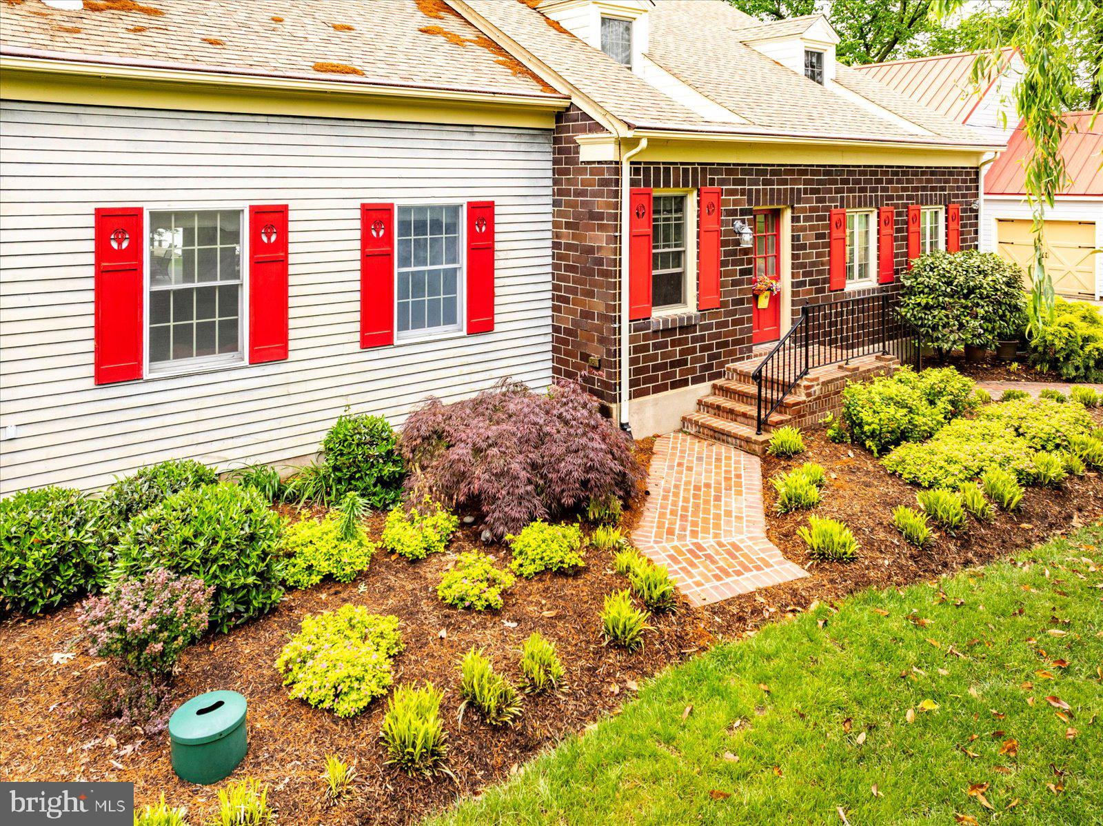 PIONEER POINT - Residential