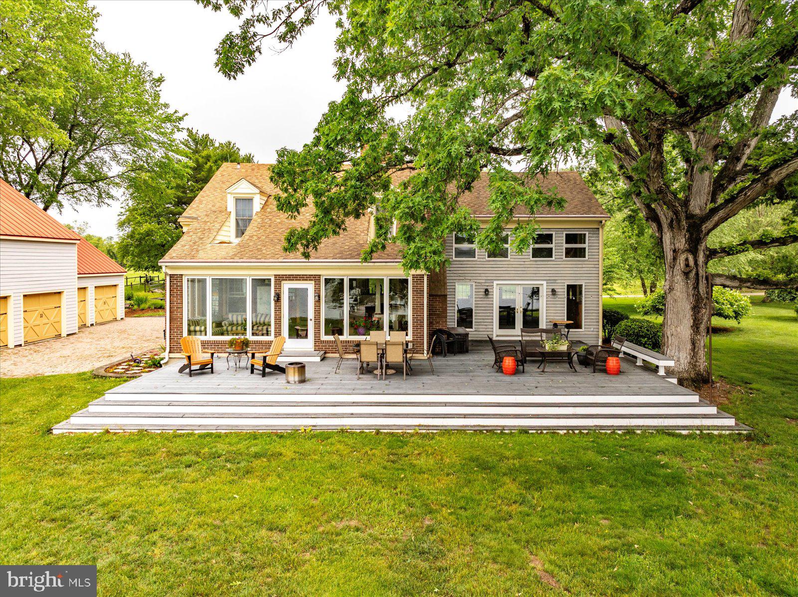 PIONEER POINT - Residential