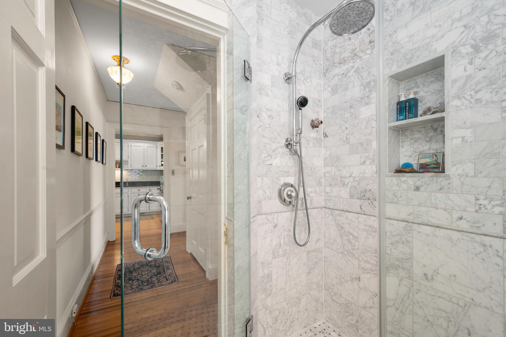 PIONEER POINT - Residential