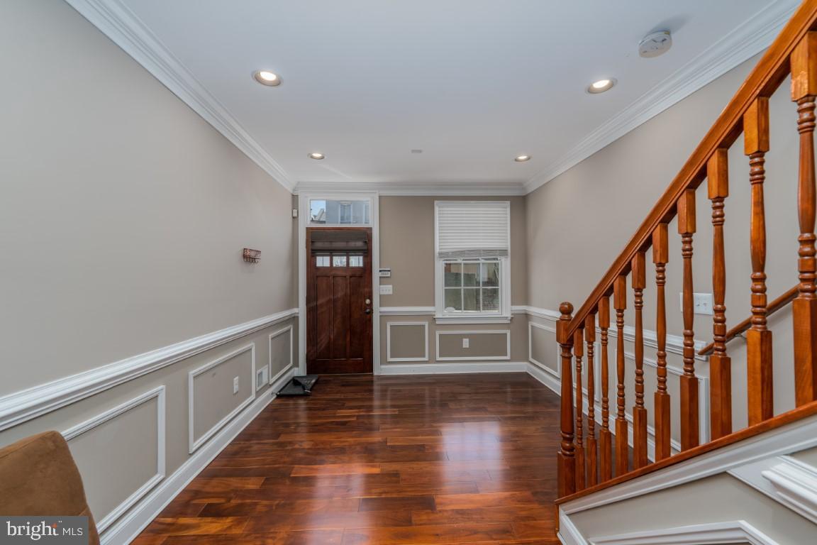 LITTLE ITALY - Residential Lease