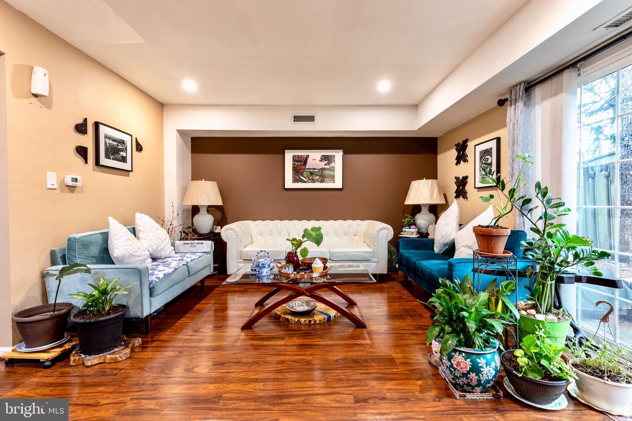 LANSDALE - Residential