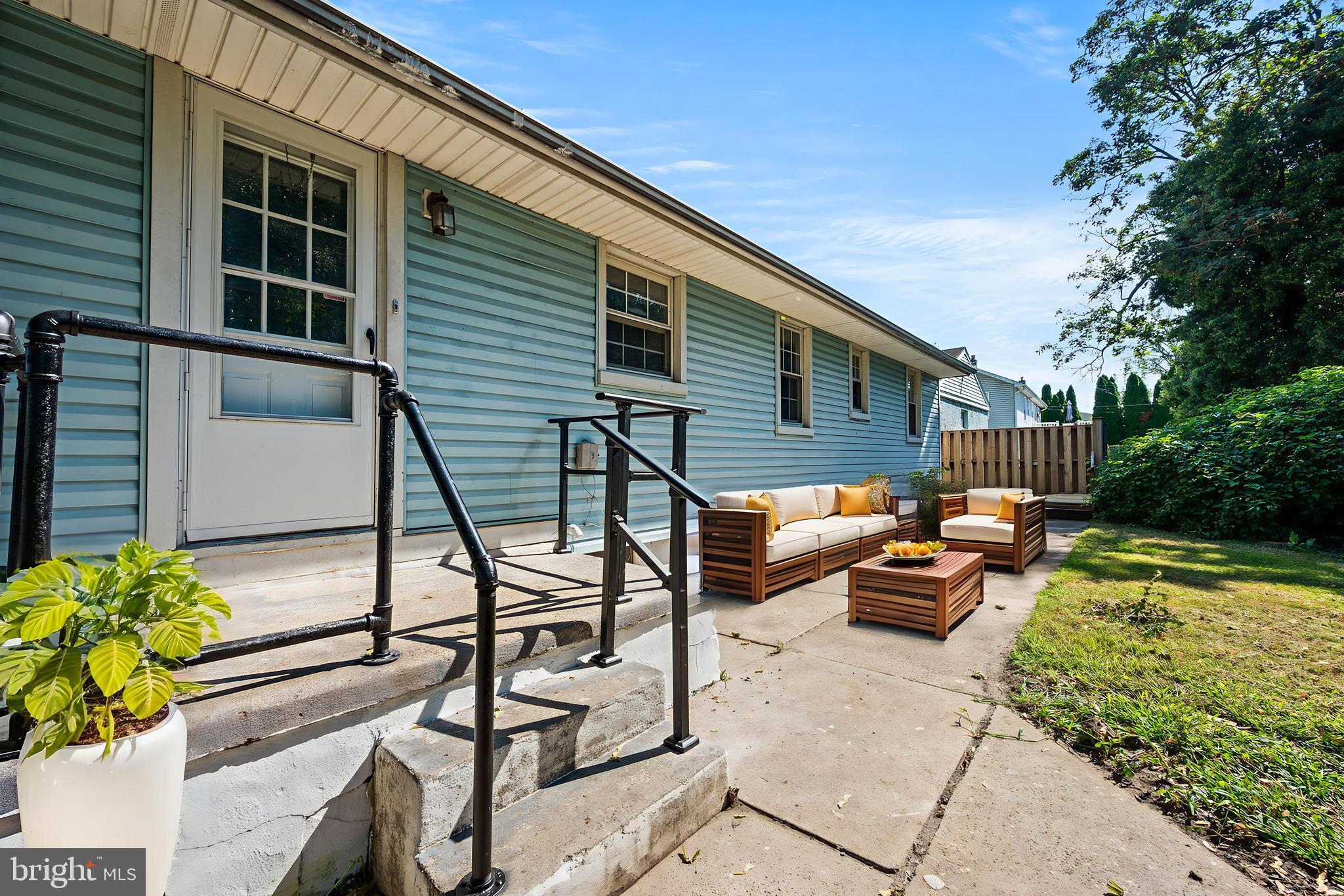 EDGELY - Residential